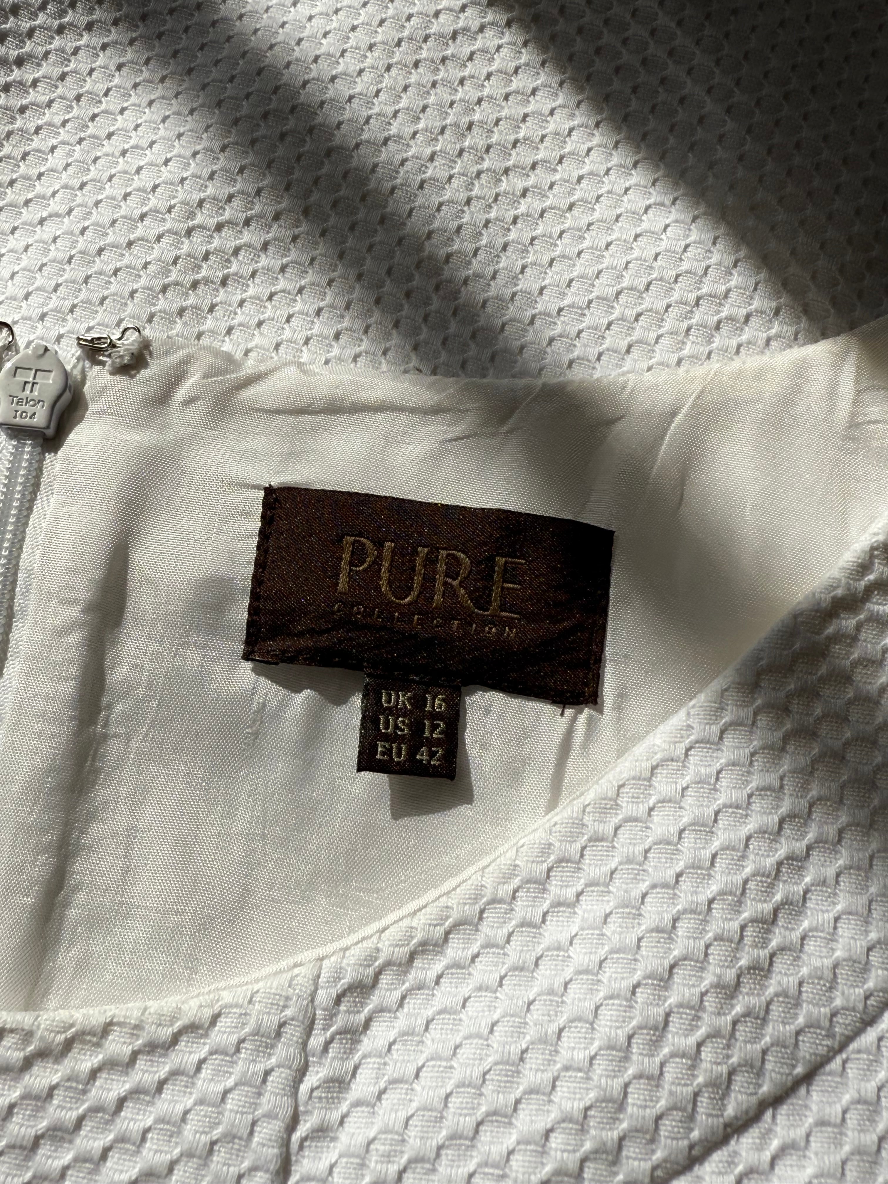 Crisp Preloved PURE White Dress - UK 16 for 45 AED