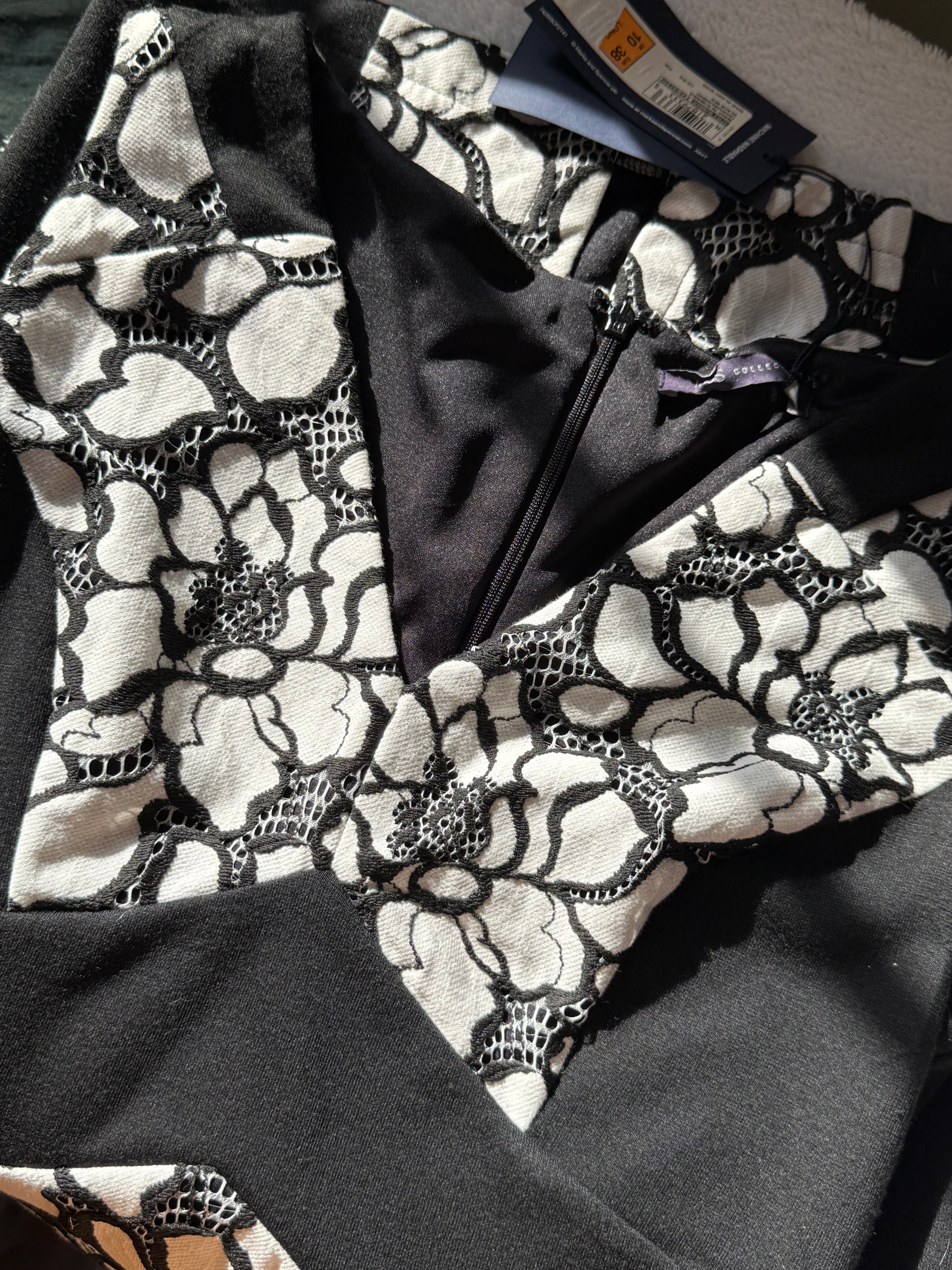 WITH TAG Classic M&S (Marks & Spencer) Floral Bodycon Dress - UK 10