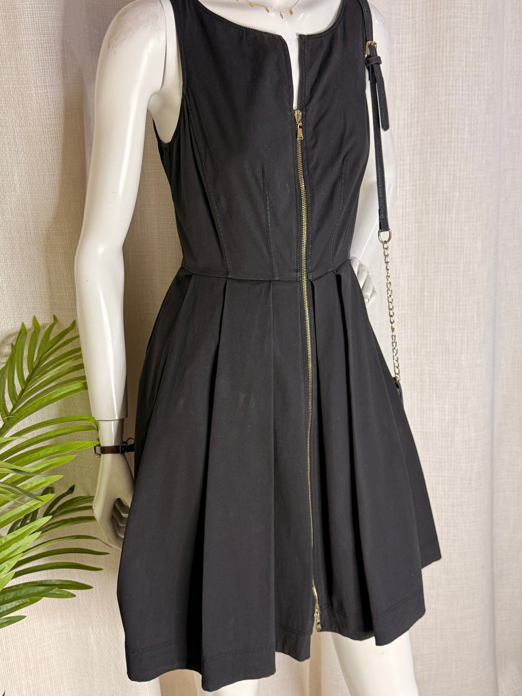 Georges Rech Black Sleeveless Full-Zip Pleated Mini Dress – Size FR 40