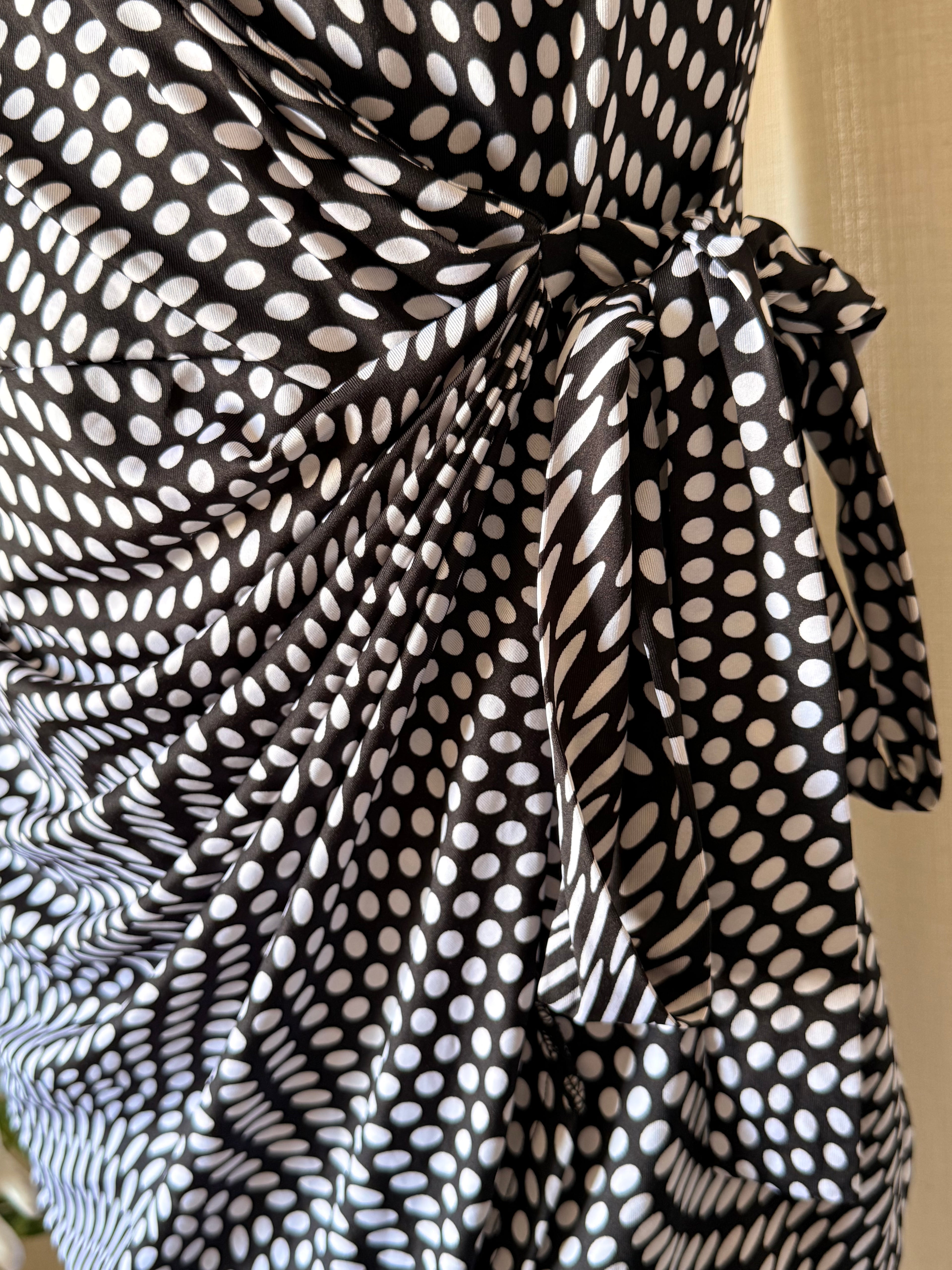 INC International Concepts Petite Black & White Dot Wrap Dress - Ruched - Size PS