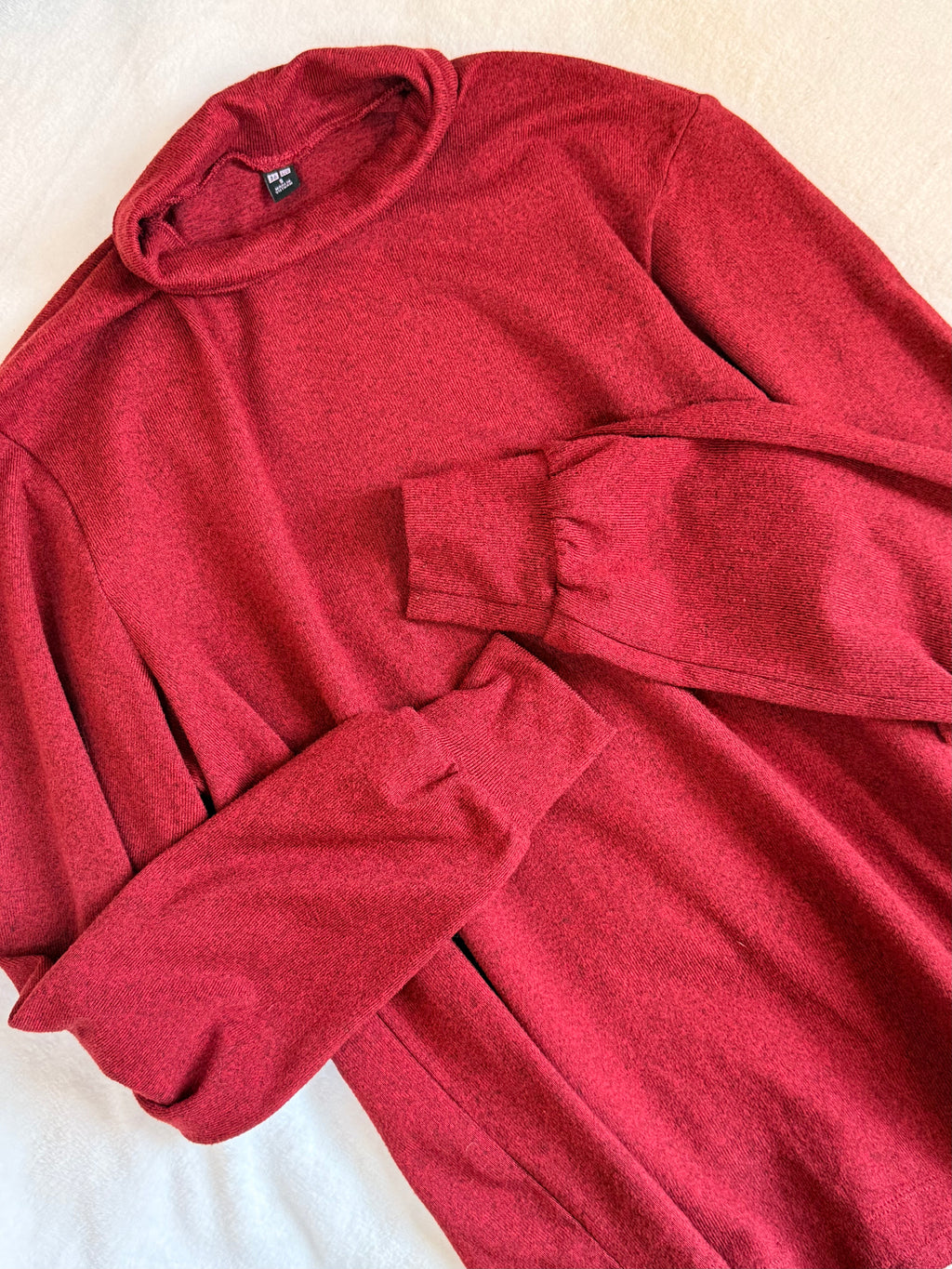 Uniqlo Dark Red Heathered Mock Neck Sweater | Small