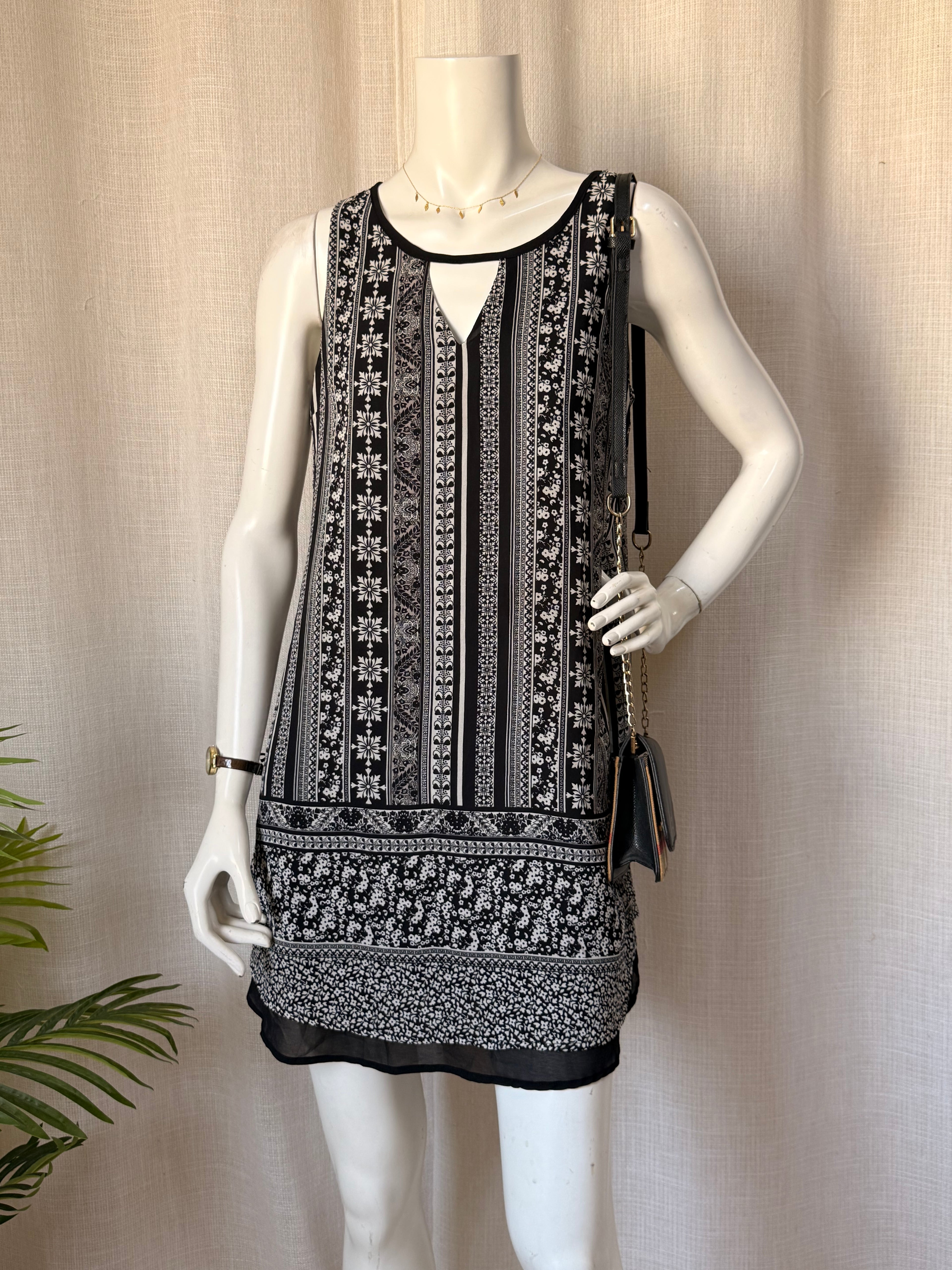 Xhilaration Black & White Boho Print Sleeveless Mini Dress - Large - Preloved