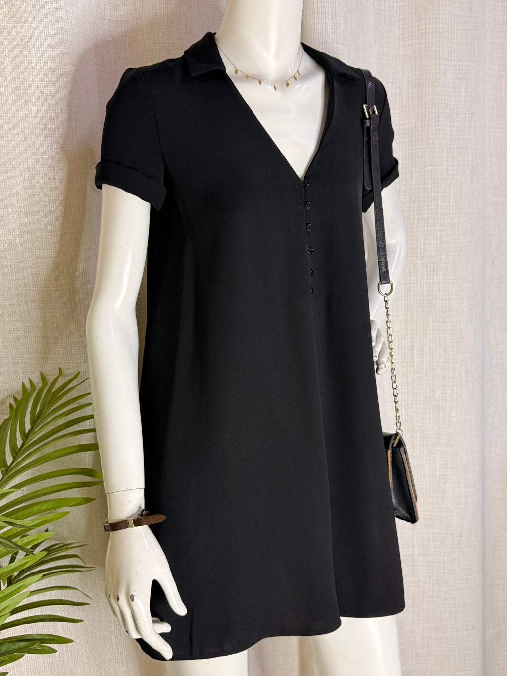 ZARA Smart Collared V-Neck Shift Dress - Classic Black (Size XS / Oversized Fit)