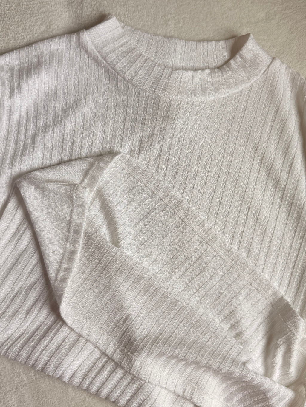 H&M White Ribbed Mock Neck Short Sleeve Top - Size Large