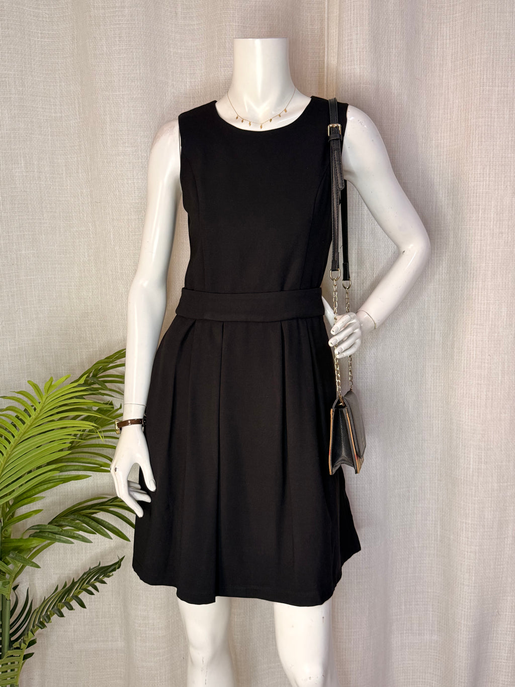 ISA Black Fit & Flare Sleeveless Dress – Size S | Classic Elegant Party Dress