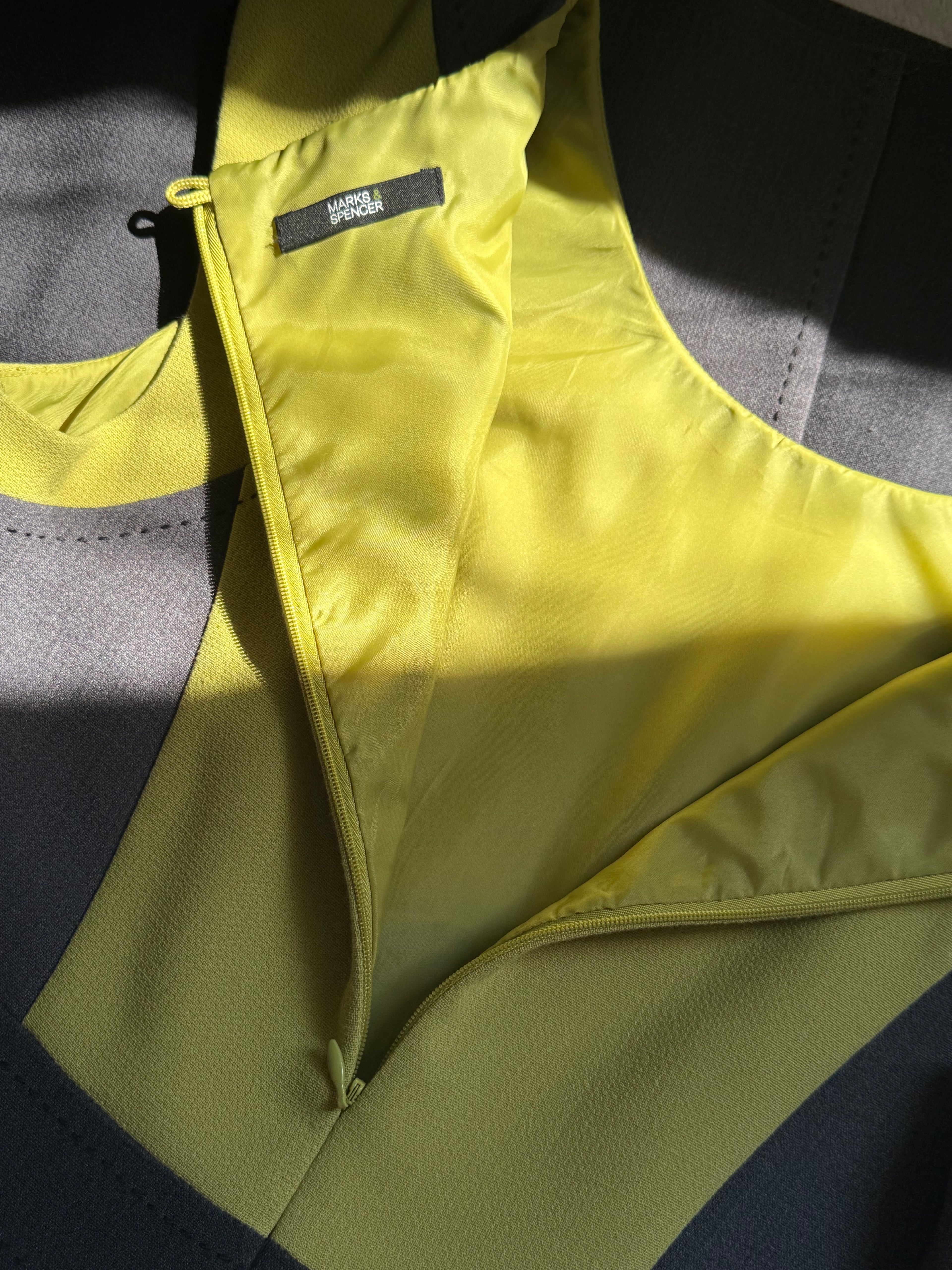 🍸 Timeless Quality: Marks & Spencer Color-Block Dress (UK 12)