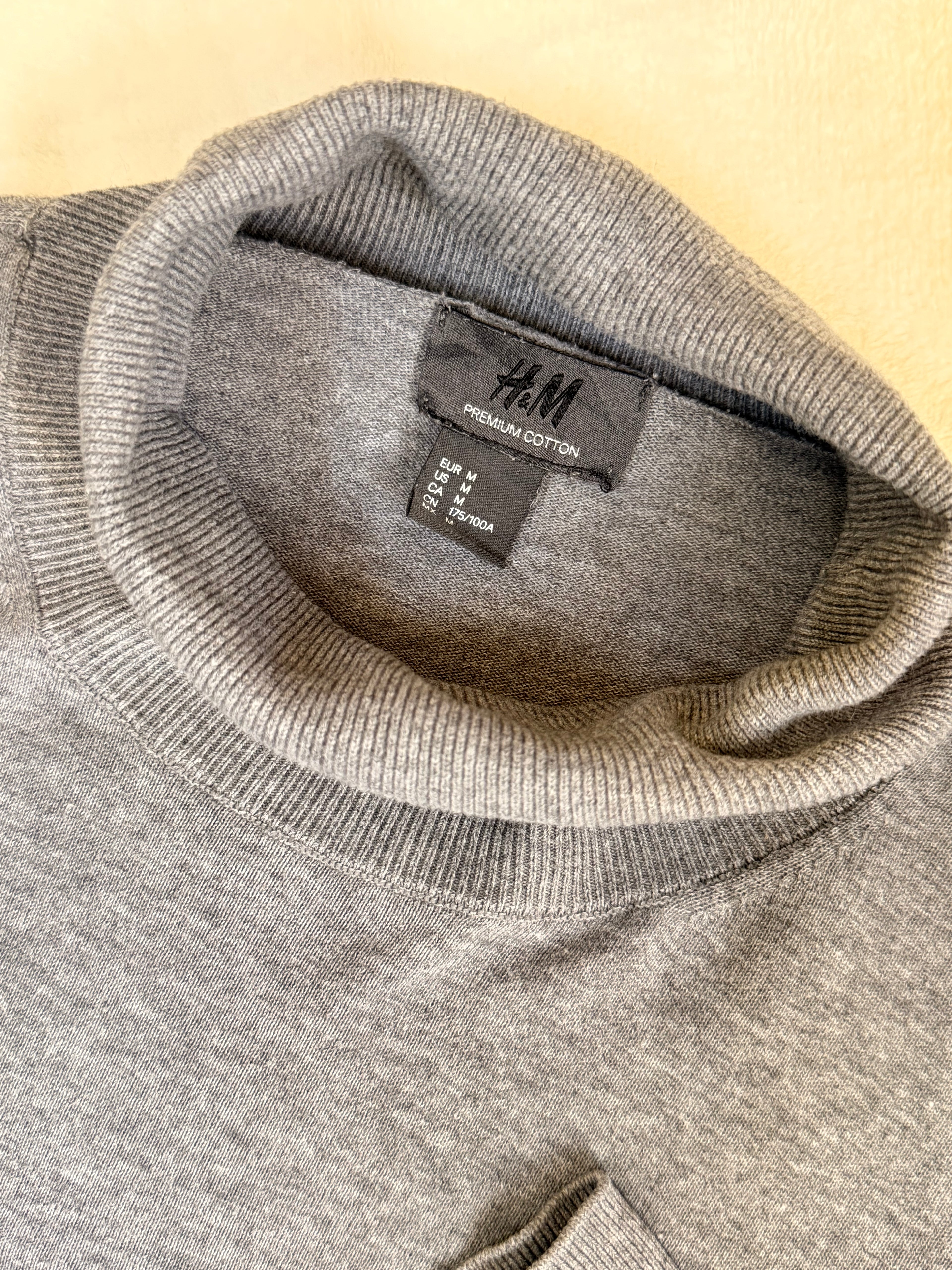 H&M بولو رقبة قطني فاخر رمادي | مقاس متوسط