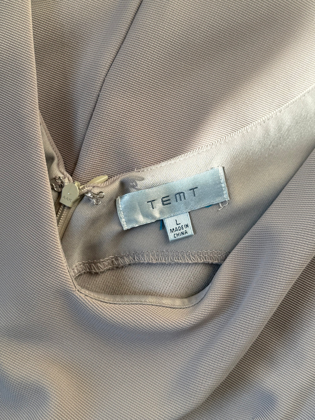 Chic Tempt V-Neck Sheath Dress | LARGE