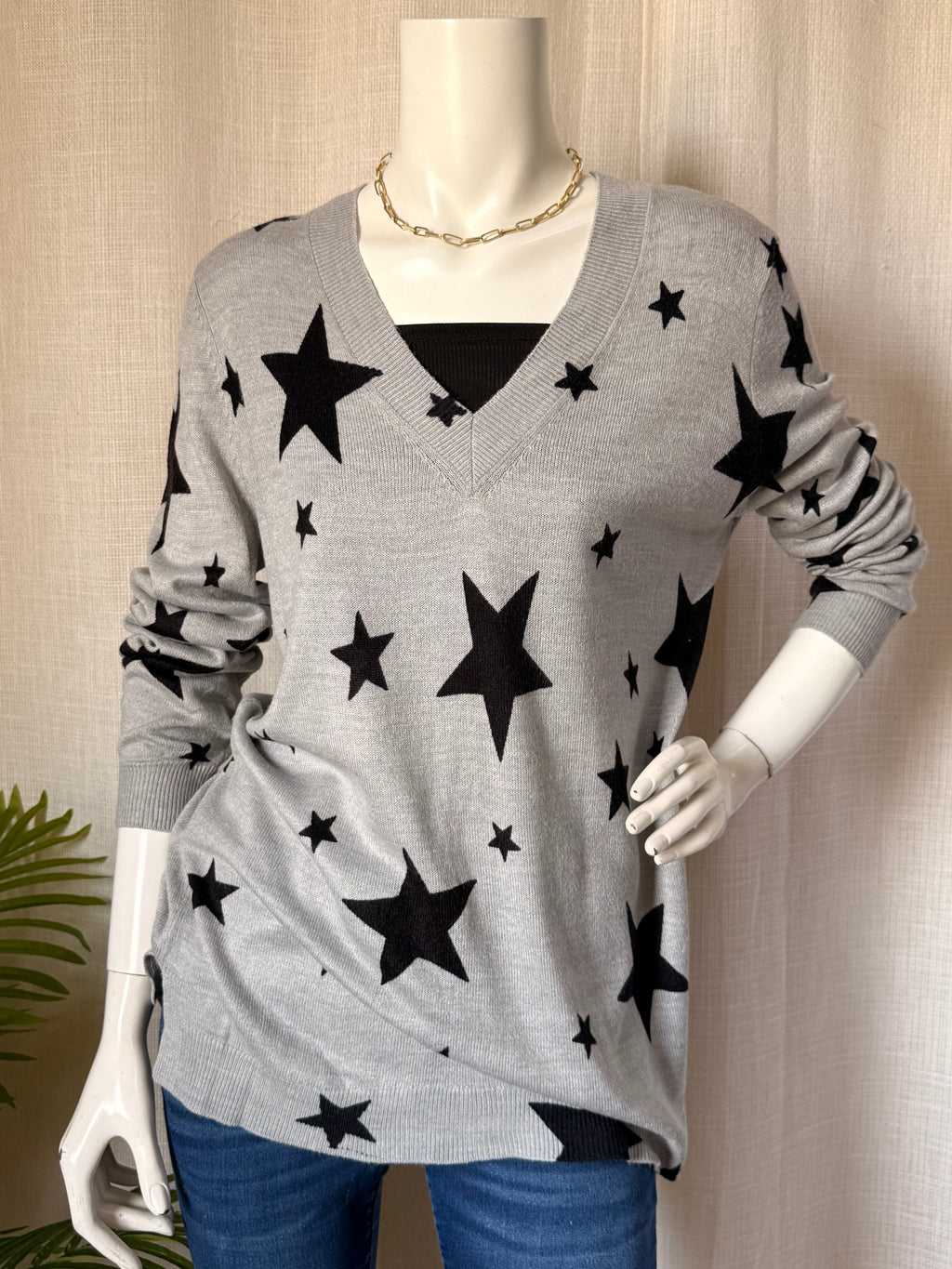 Matalan Gray Star Print V-Neck Sweater | UK 14