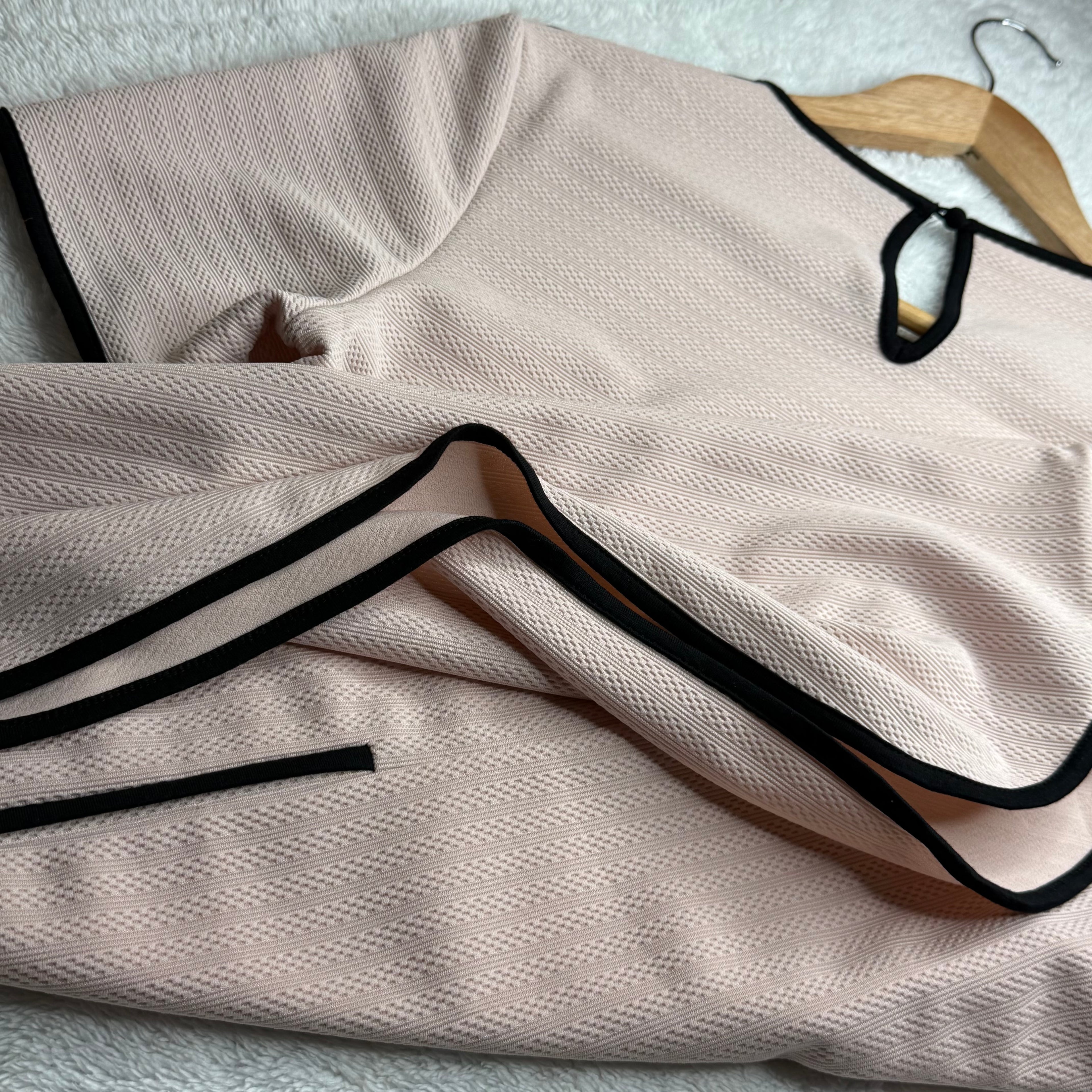 Dorothy Perkins Pink Textured Short-Sleeve Dress with Black Trim