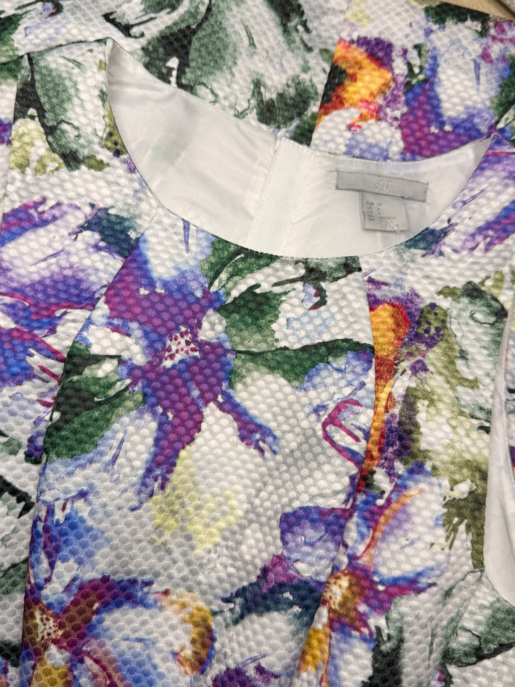 H&M Vibrant Floral Print Skater Dress (Size XS / EUR 34 / US 4)