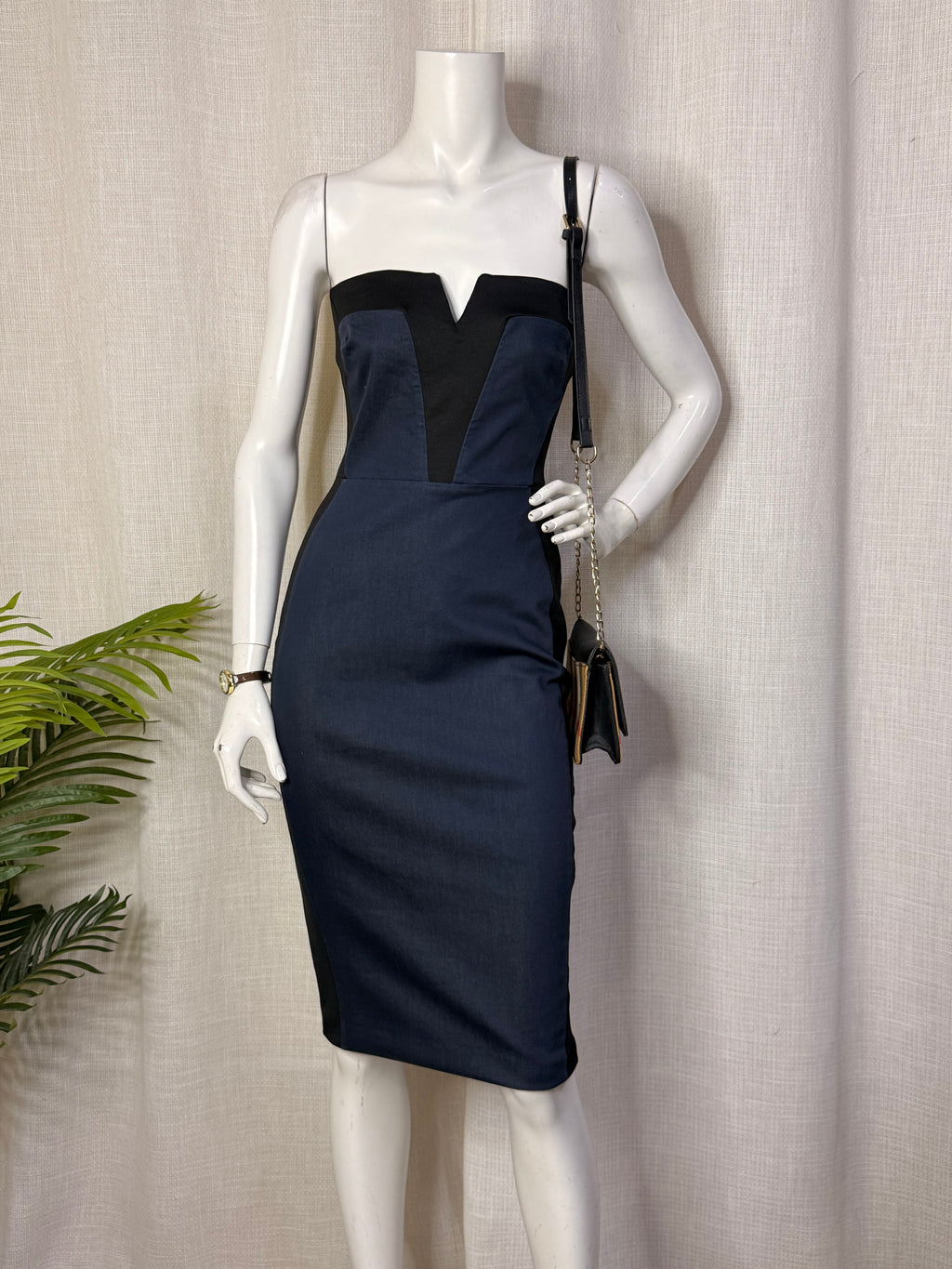 River Island Navy & Black Color-Block Strapless V-Notch Midi Dress - Size UK 10 / EUR 36 - Medium