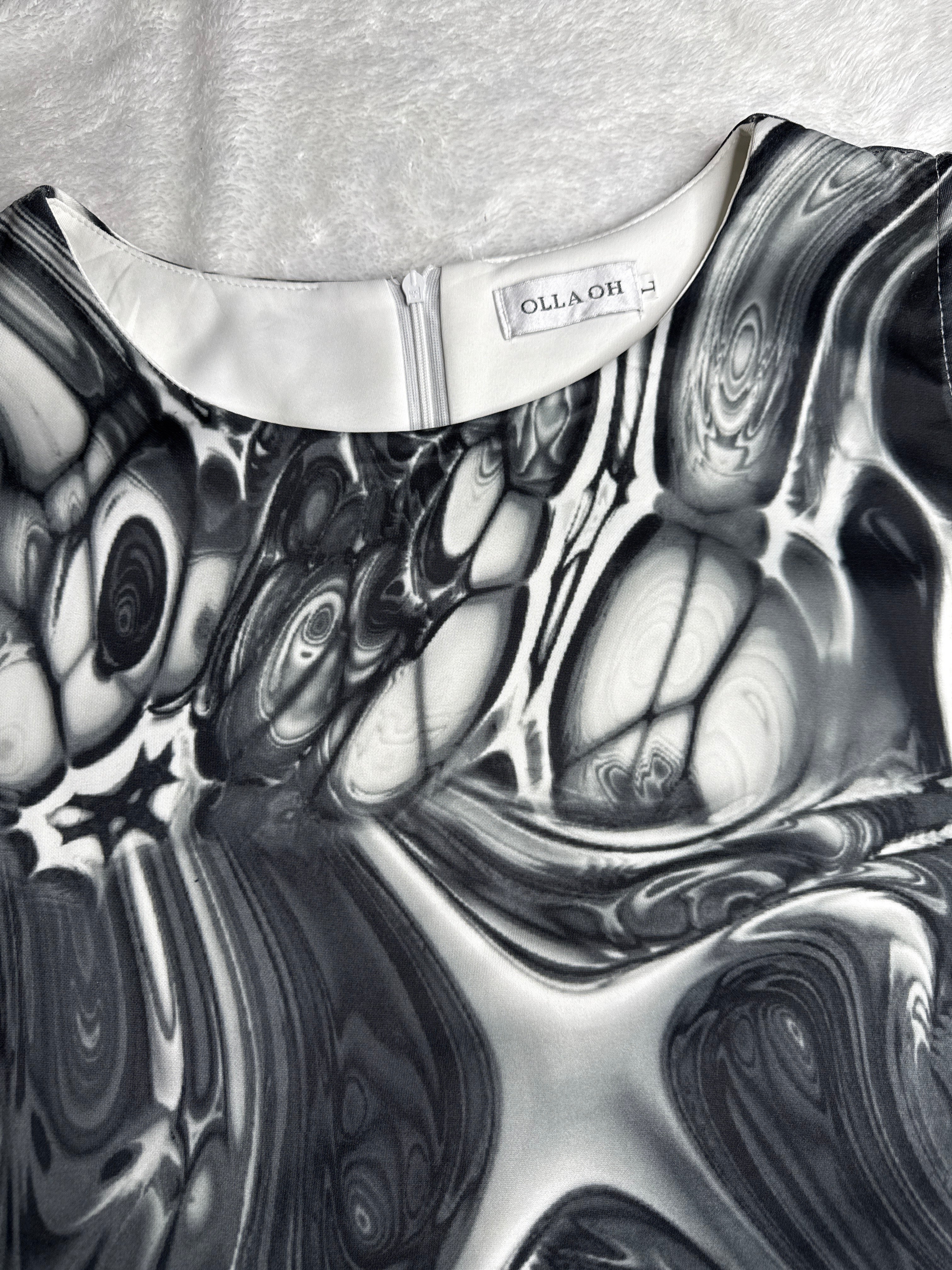 Abstract Swirl Sleeveless Dress (Large)