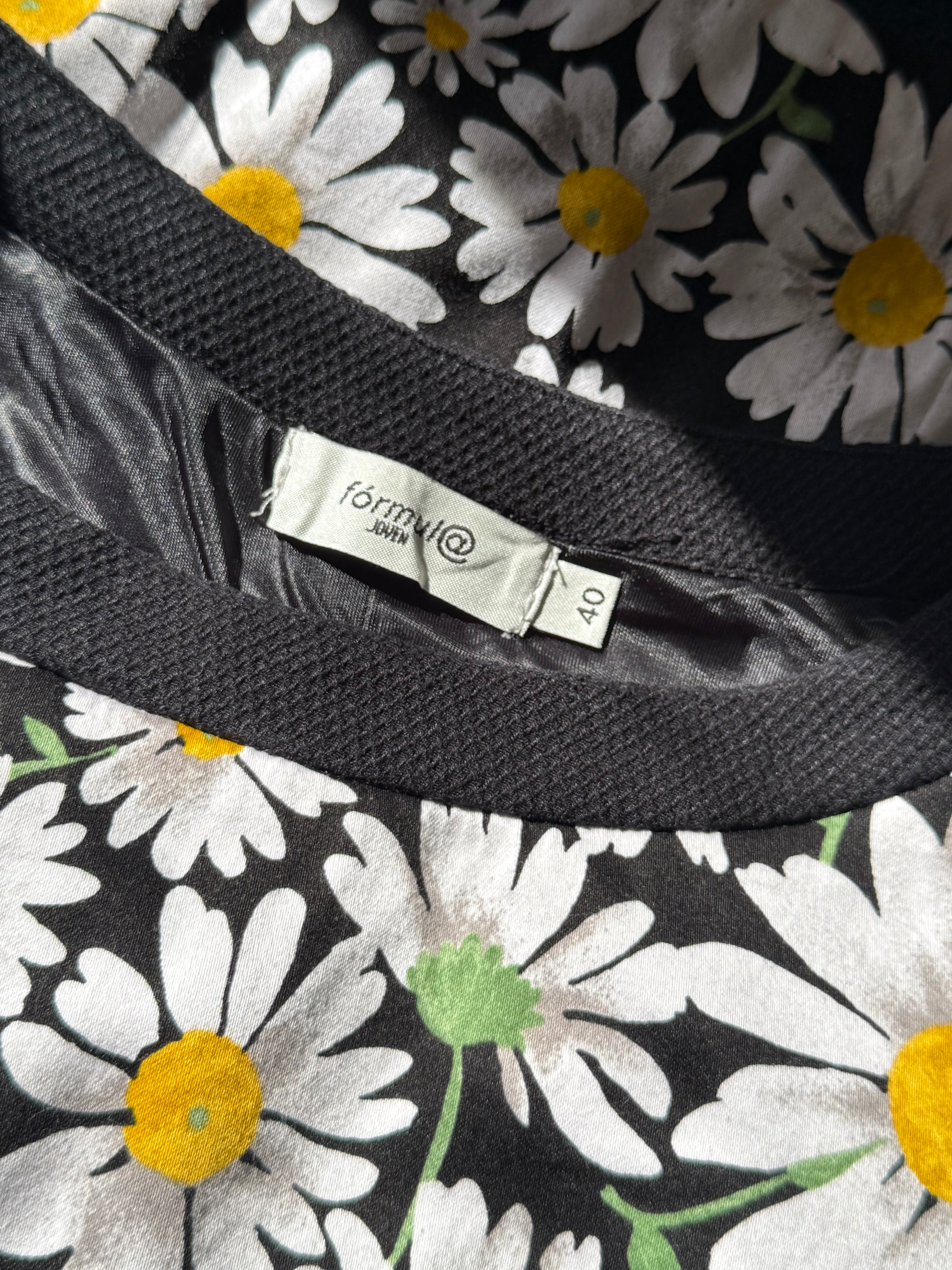 Preloved FORMULA JOVEN Daisy Print Sleeveless Dress - EU 40 | Cute UAE Summer Casual (30 AED)