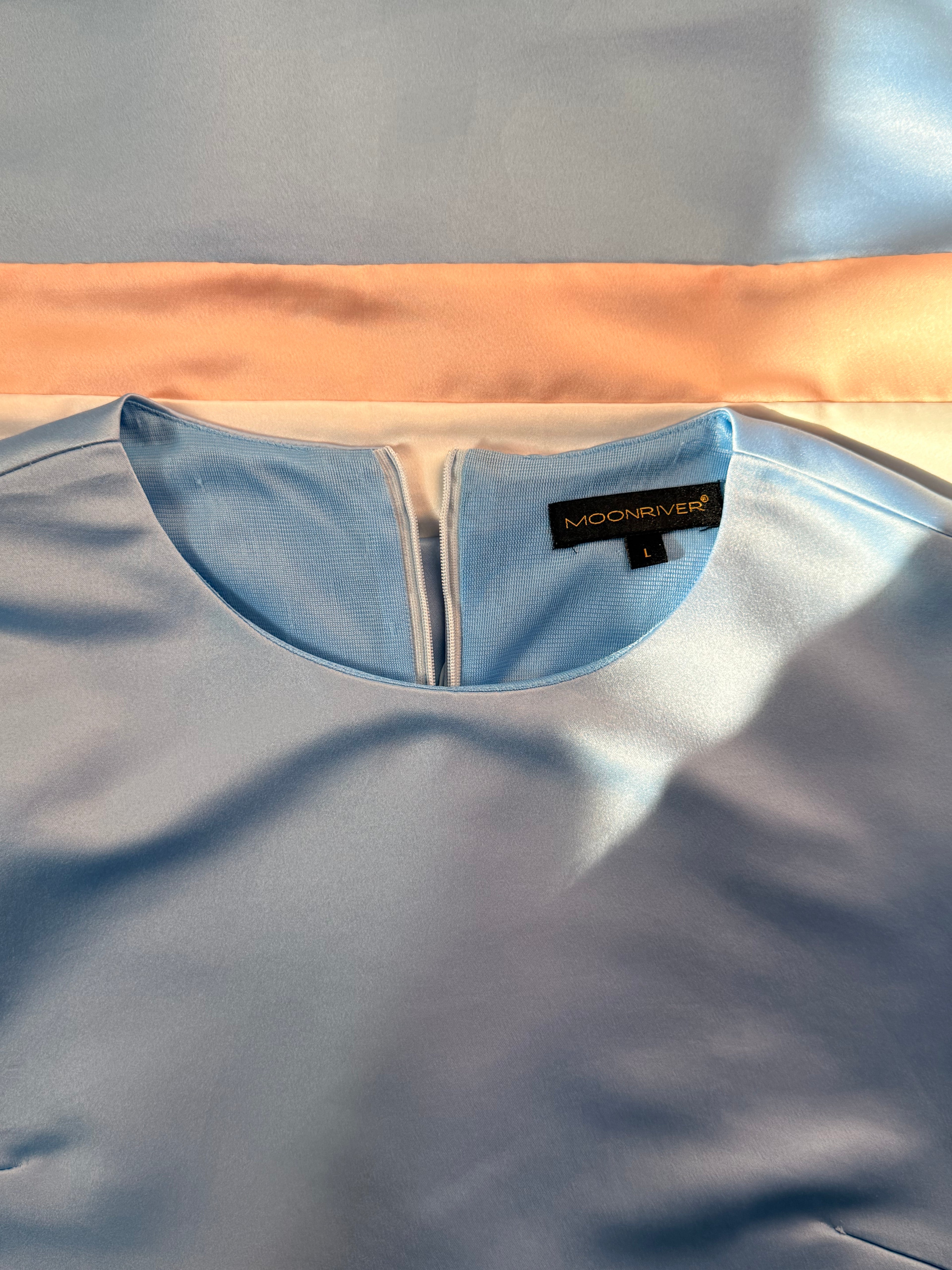 MOON RIVER Blue Satin Color-Block Shift Mini Dress - Size L