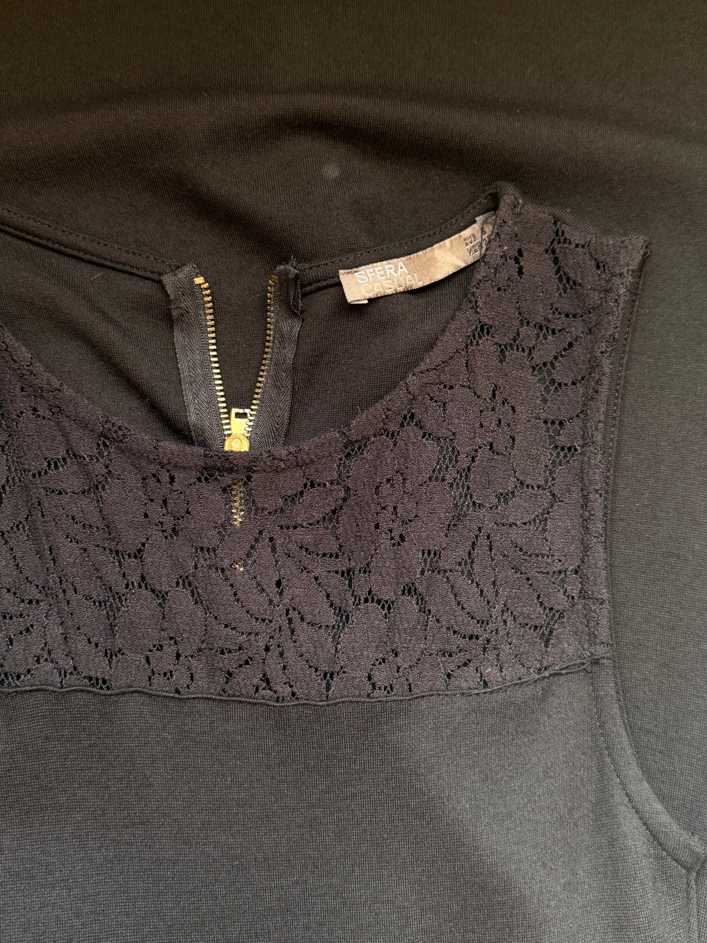 SFERA CASUAL Lace Yoke Pleated A-Line Dress - Classic Black (Size S)