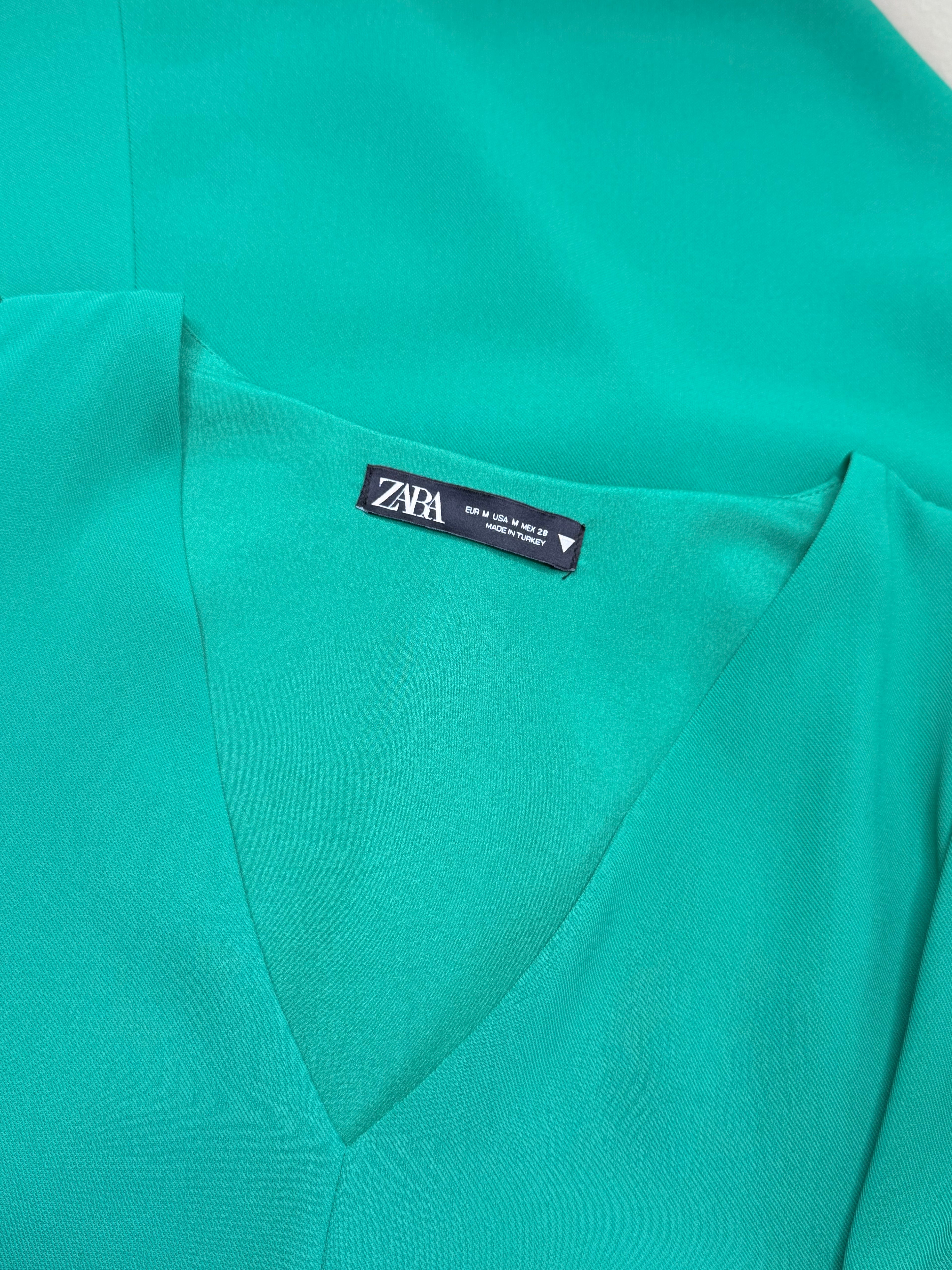 Zara Emerald Green V-Neck Puff Sleeve Shift Dress (Size M)