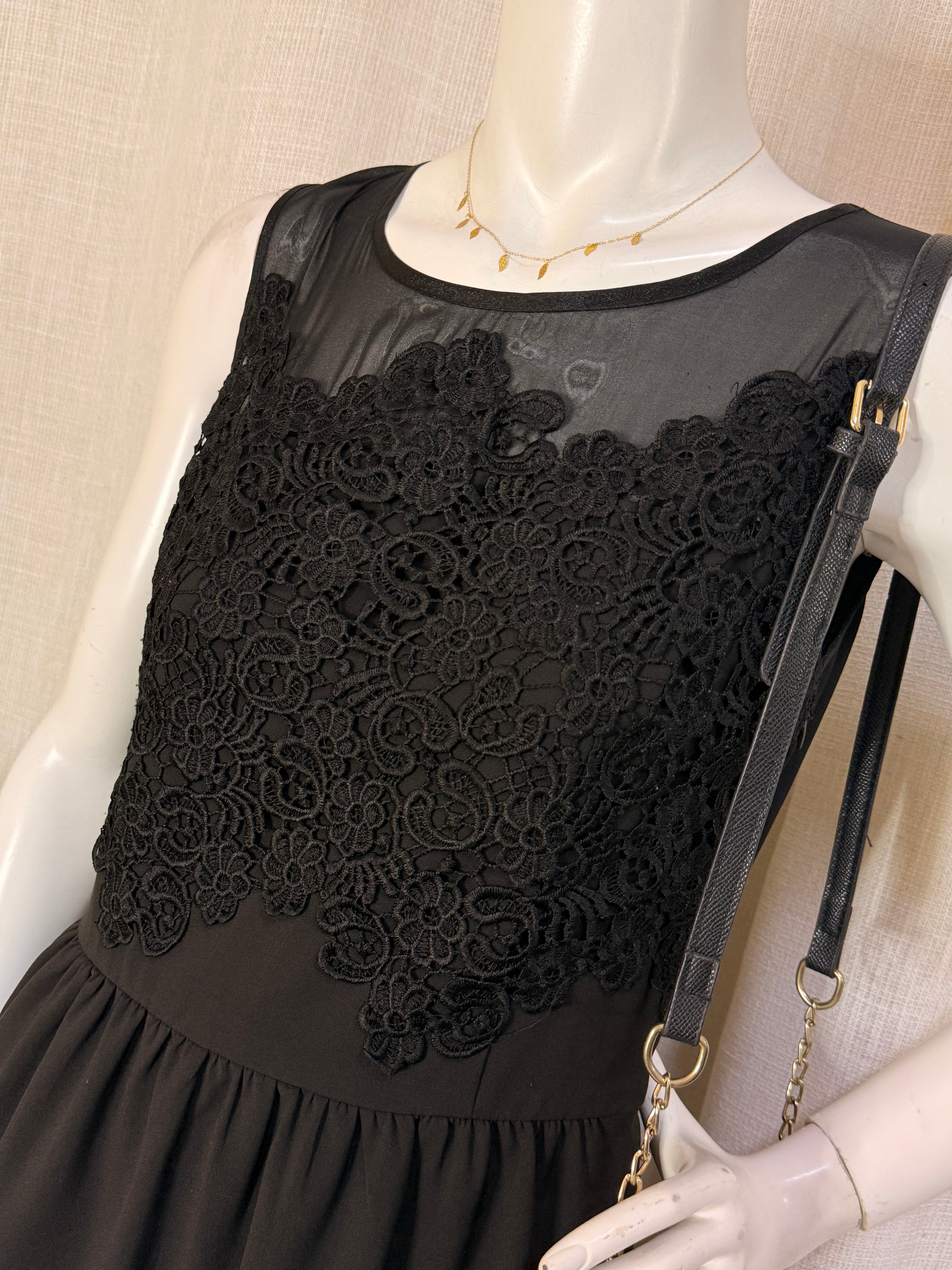 Lace Accent Sleeveless Party Dress - Classic Black (Size S)