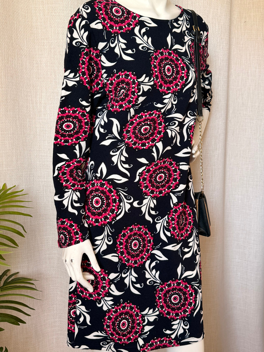 Floral Mandala Print Shift Dress (Size UK 16 / Large) – Pink & Black Knee-Length Dress