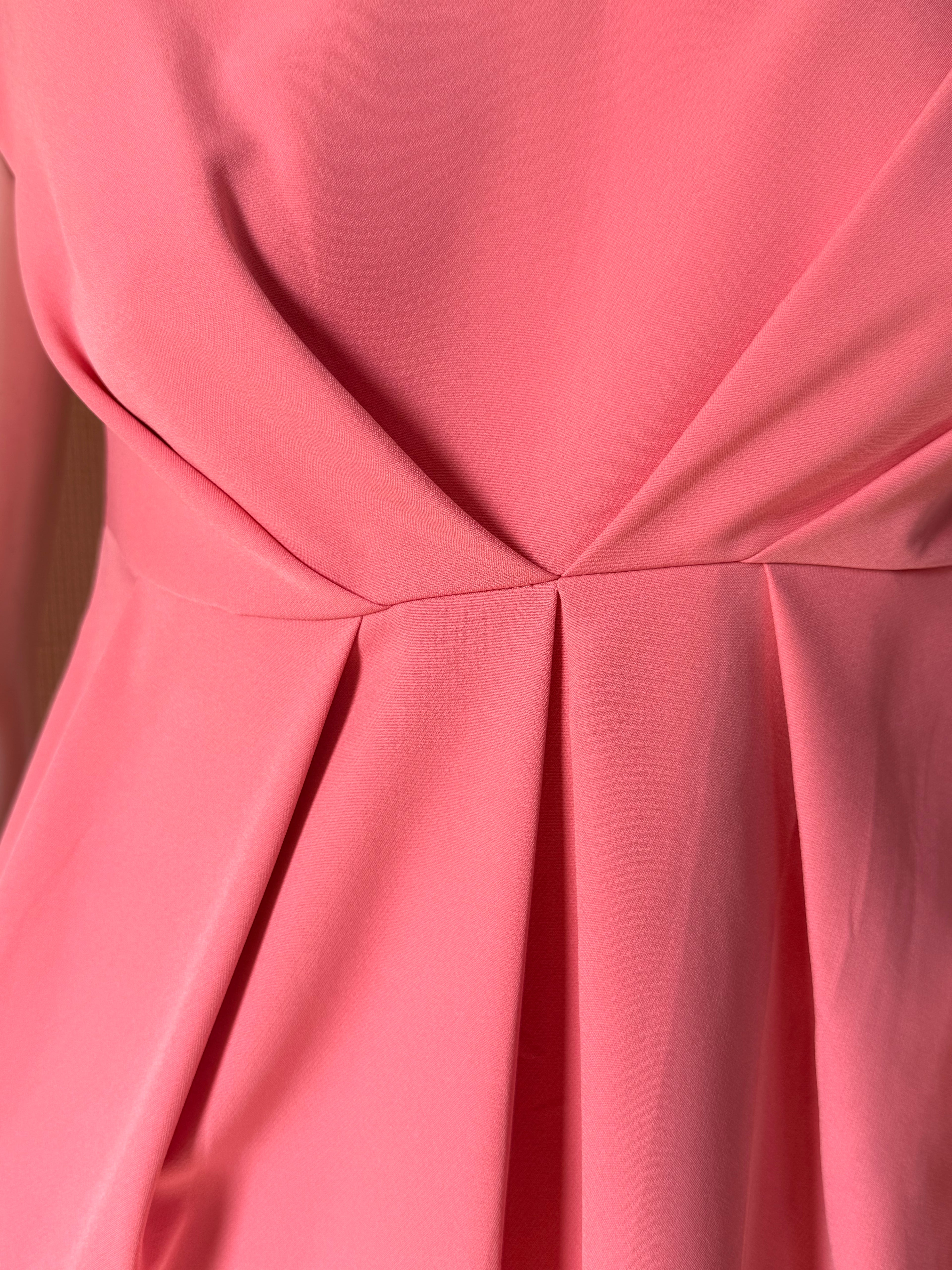 فستان توليب مطوي باللون الوردي من 9FASHION - مقاس S/M - صنع في بولندا بوتيك - مع ملصق
