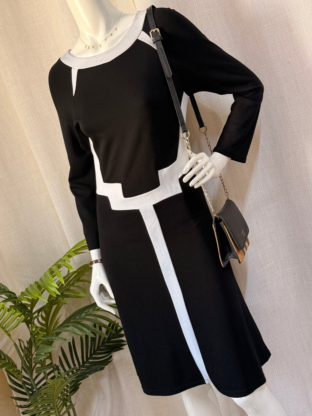 Aquamarina Paris Monochrome Geometric Milano Midi Dress – UK 12 / FR 40 | Medium