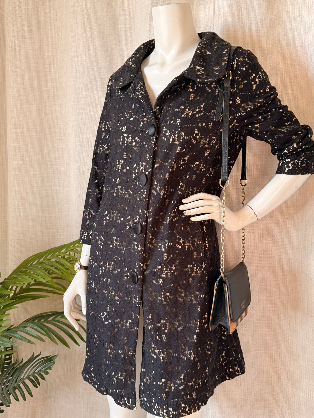 Atmosphere Black Floral Lace Button-Down Dress – UK 12