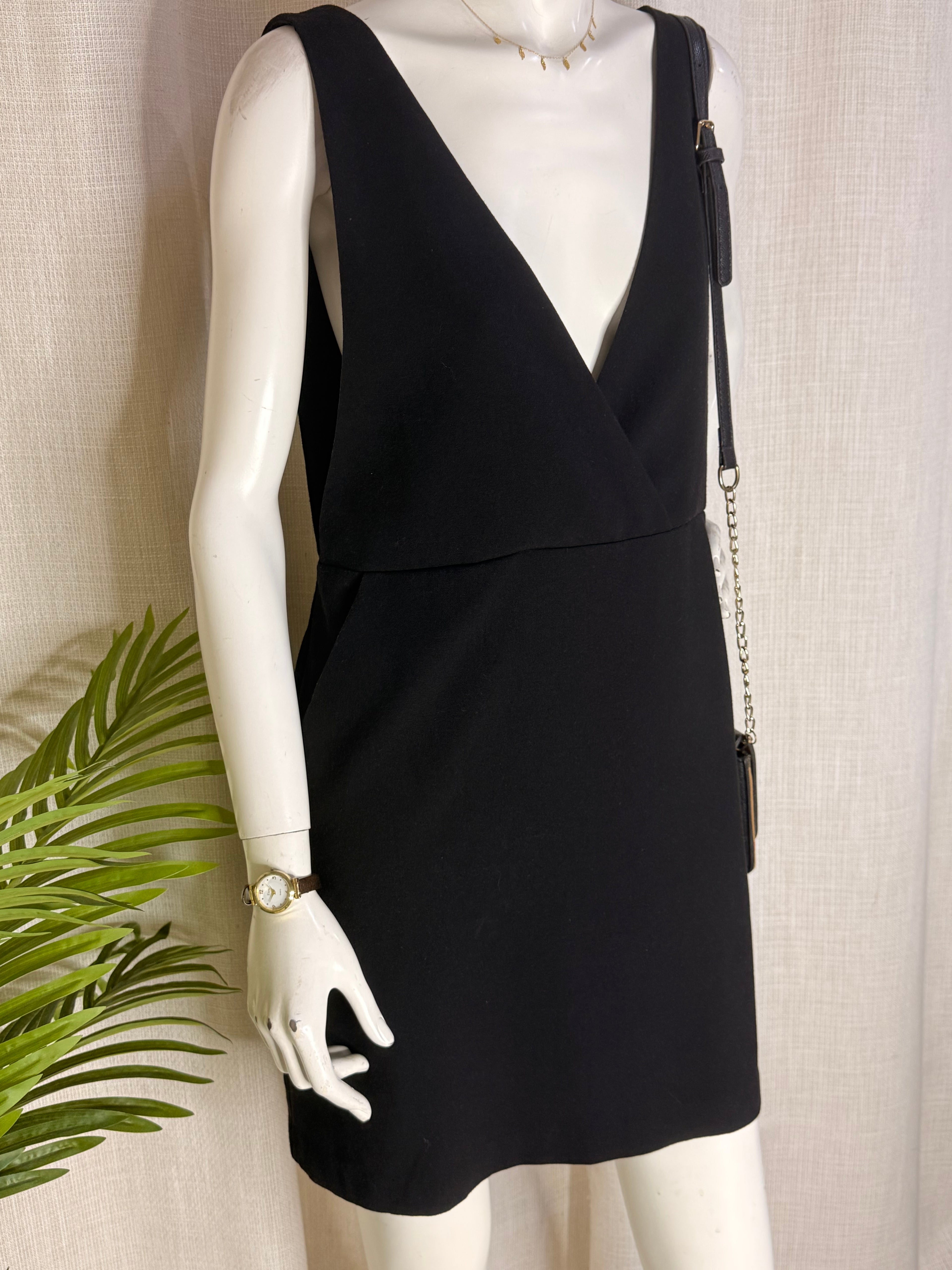 H&M Black V-Neck Sleeveless Wrap Mini Dress – Size US 12 / EUR 42