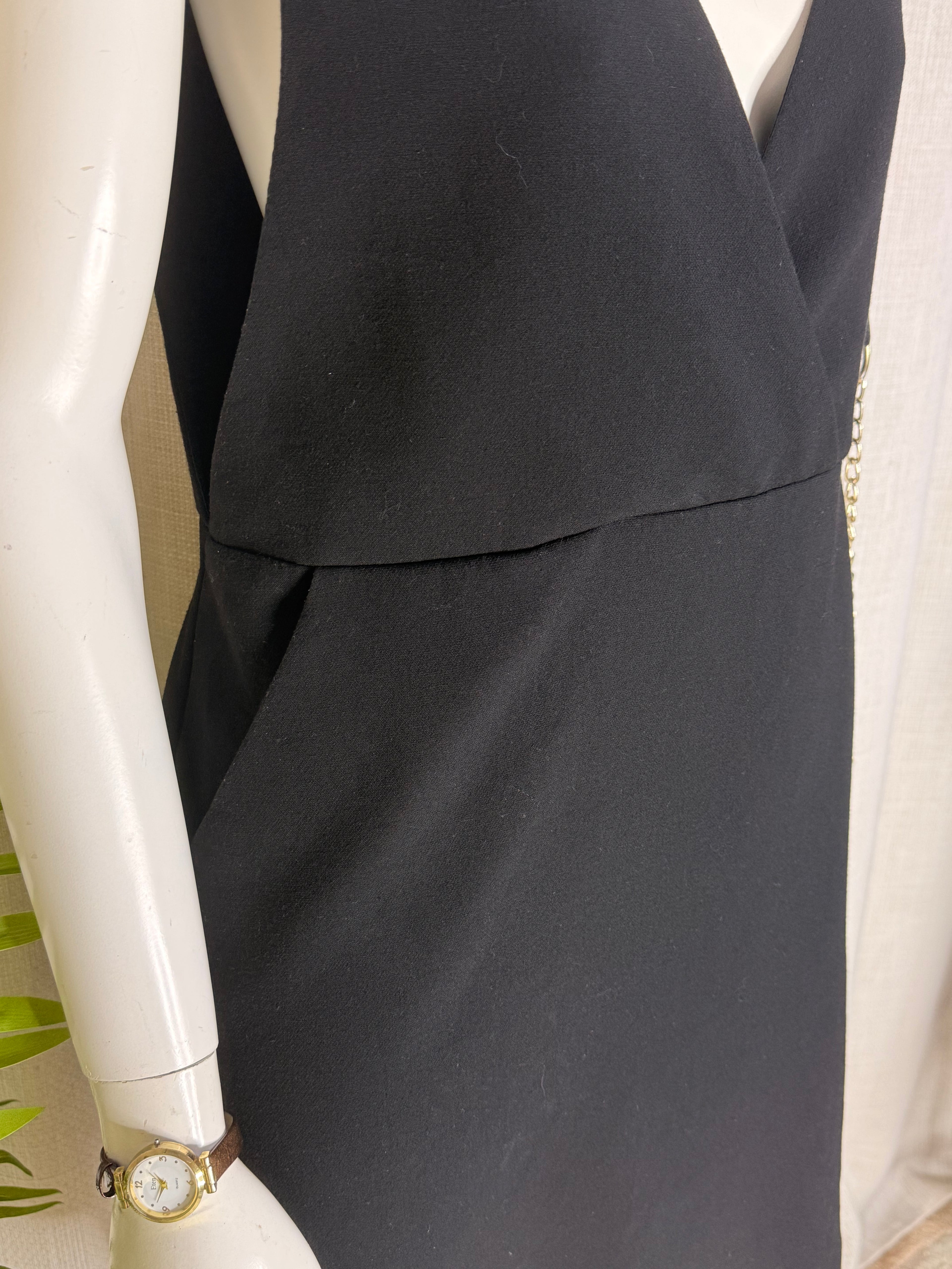 H&M Black V-Neck Sleeveless Wrap Mini Dress – Size US 12 / EUR 42