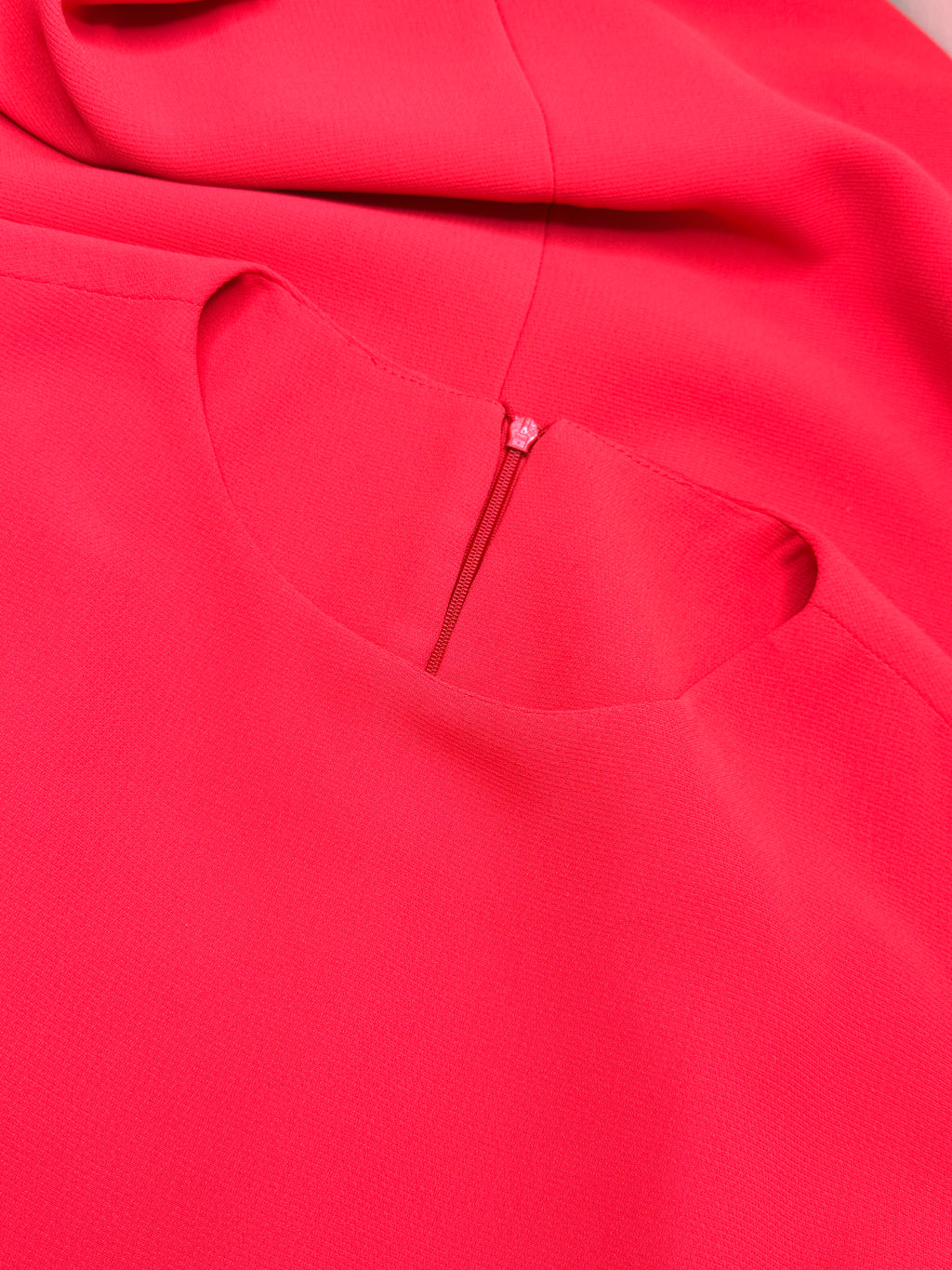 Vibrant Red Sleeveless Shift Mini Dress (MEDIUM)