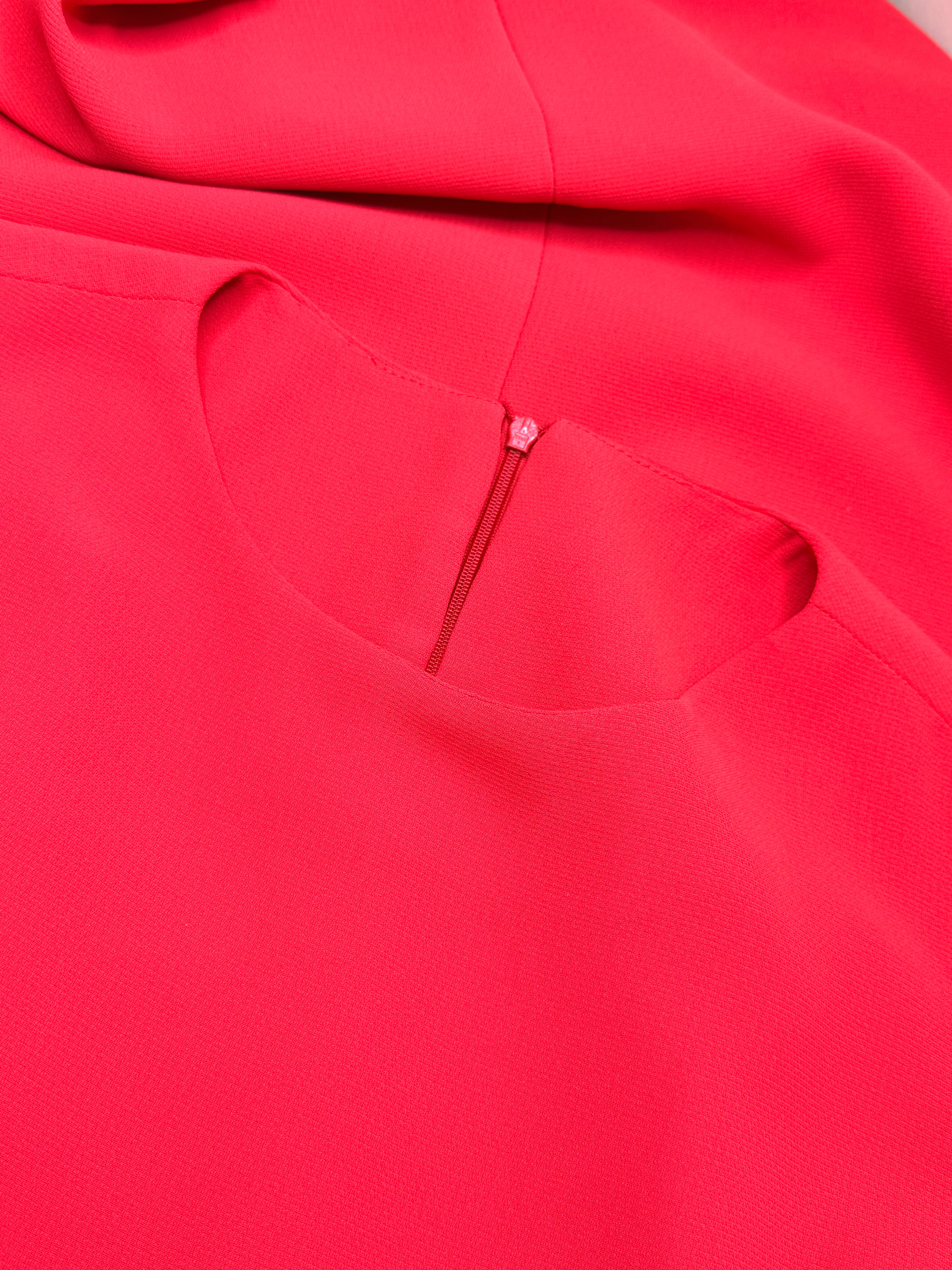 Vibrant Red Sleeveless Shift Mini Dress (MEDIUM)