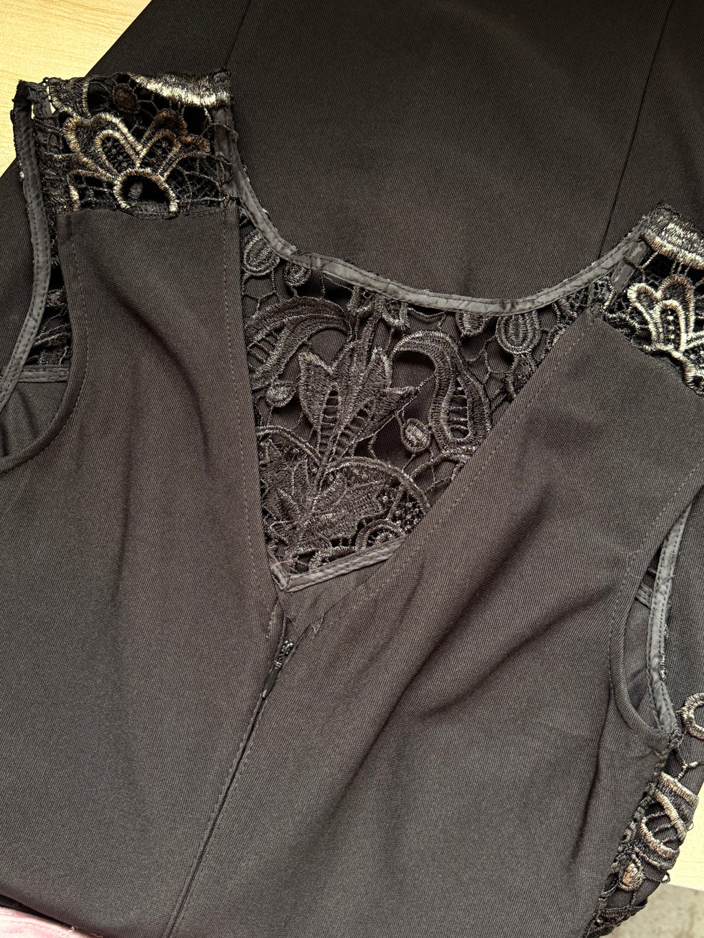 Lipsy London Black Embroidered Lace Bodycon Dress – Size S | Elegant Cocktail & Evening Dress