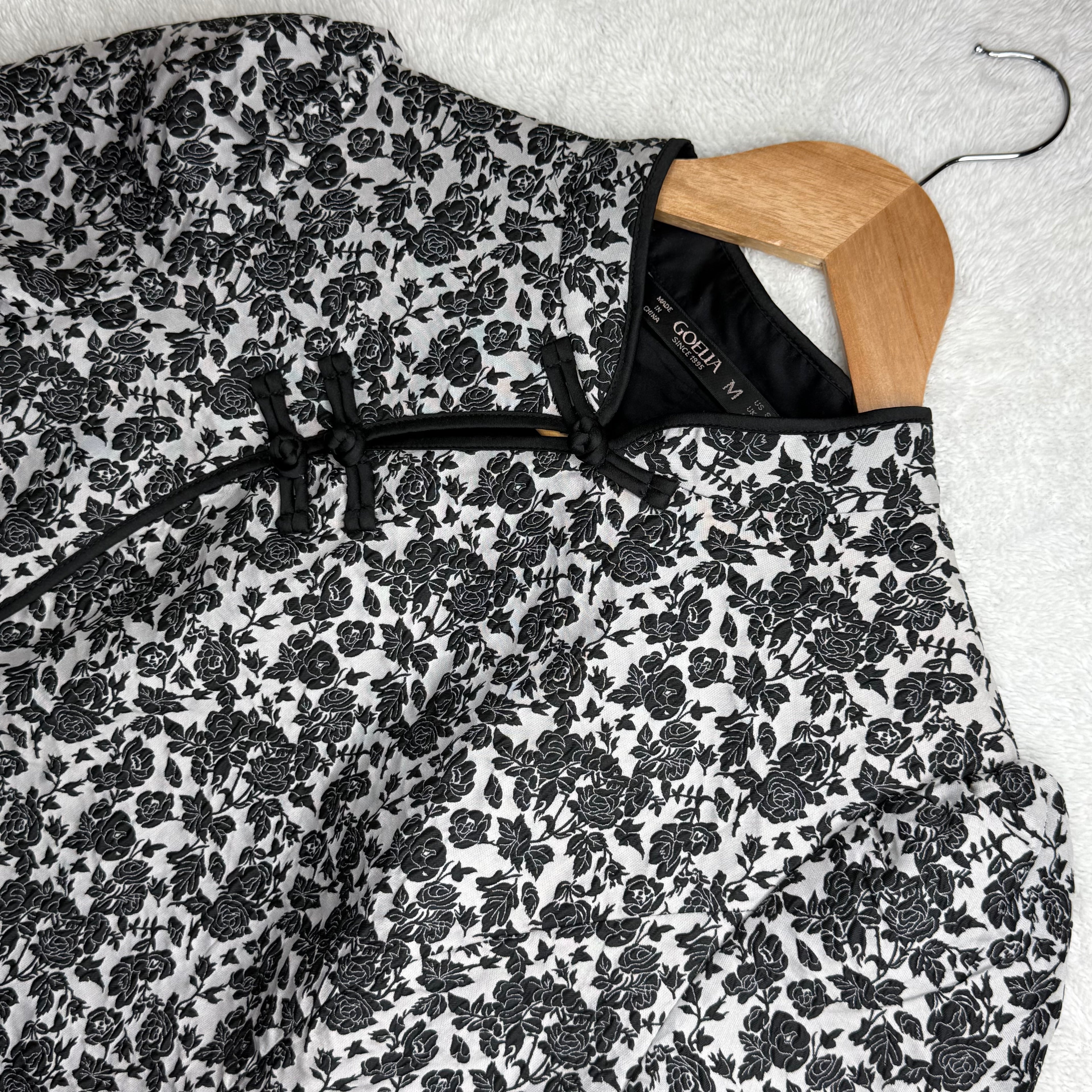 Goelia Black and White Floral Dress (Like New)