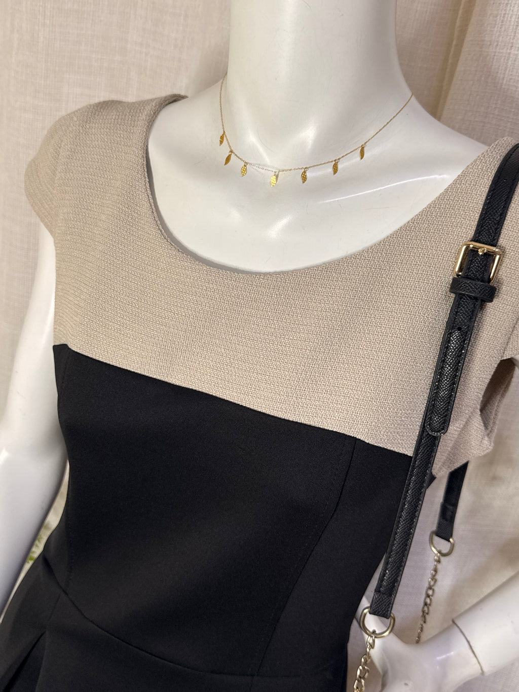 Rimini 1928 Beige & Black Colorblock Pleated Skater Mini Dress – Size Medium