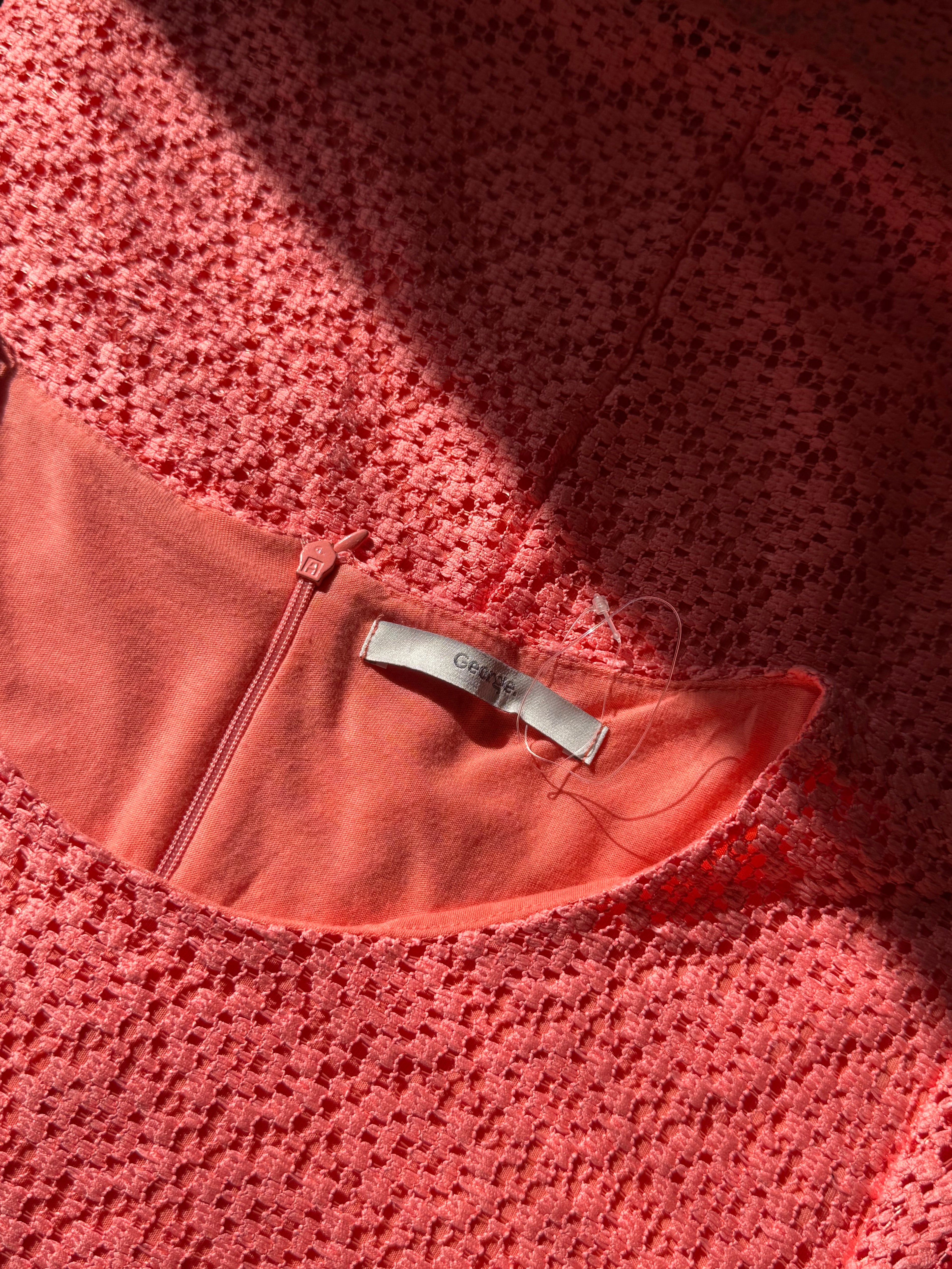 George Preloved Lace Shift Dress UK 16 - Affordable Luxury Secondhand Fashion UAE