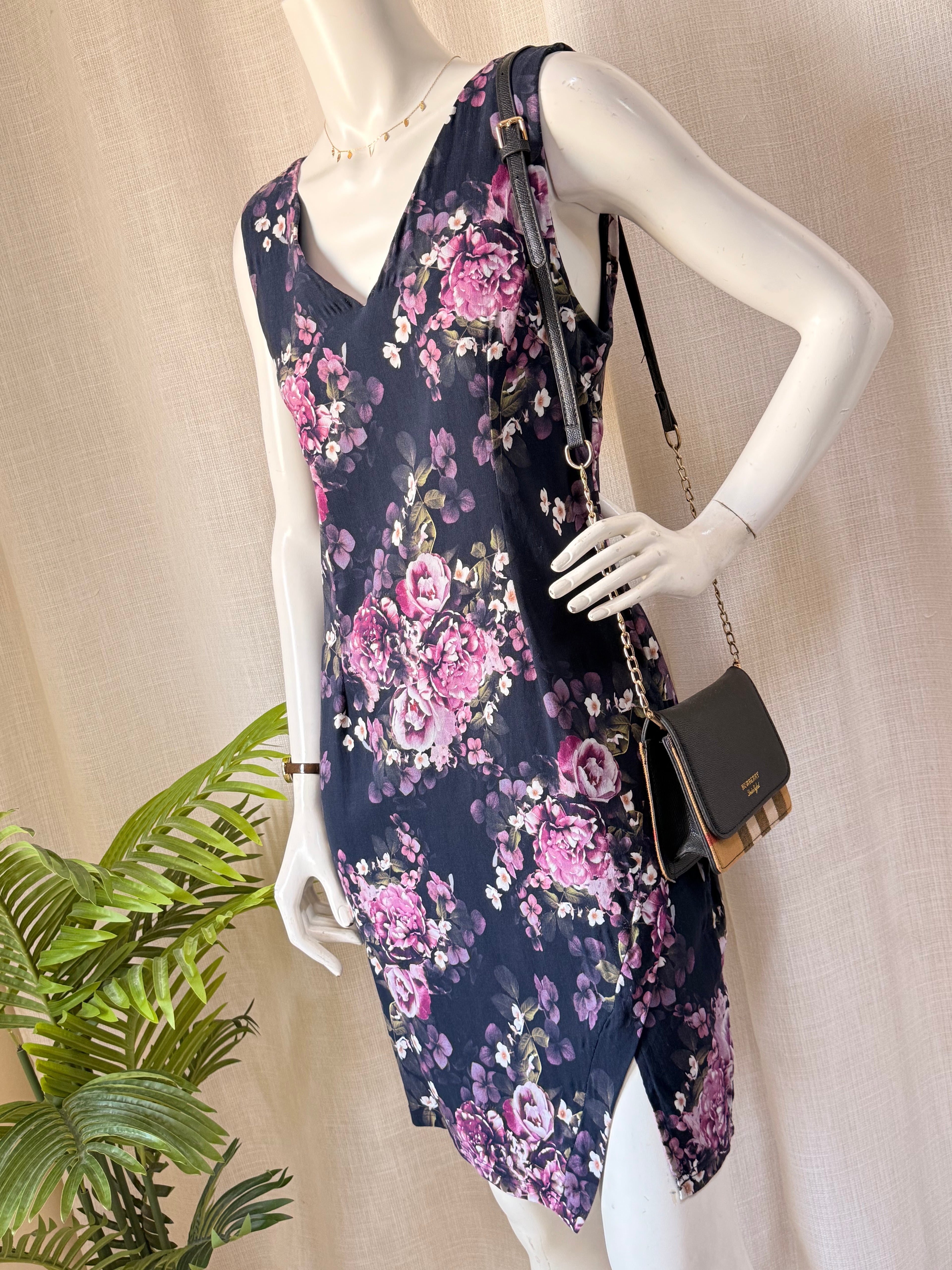 Apricot Sleeveless V-Neck Floral Midi Dress – UK 14