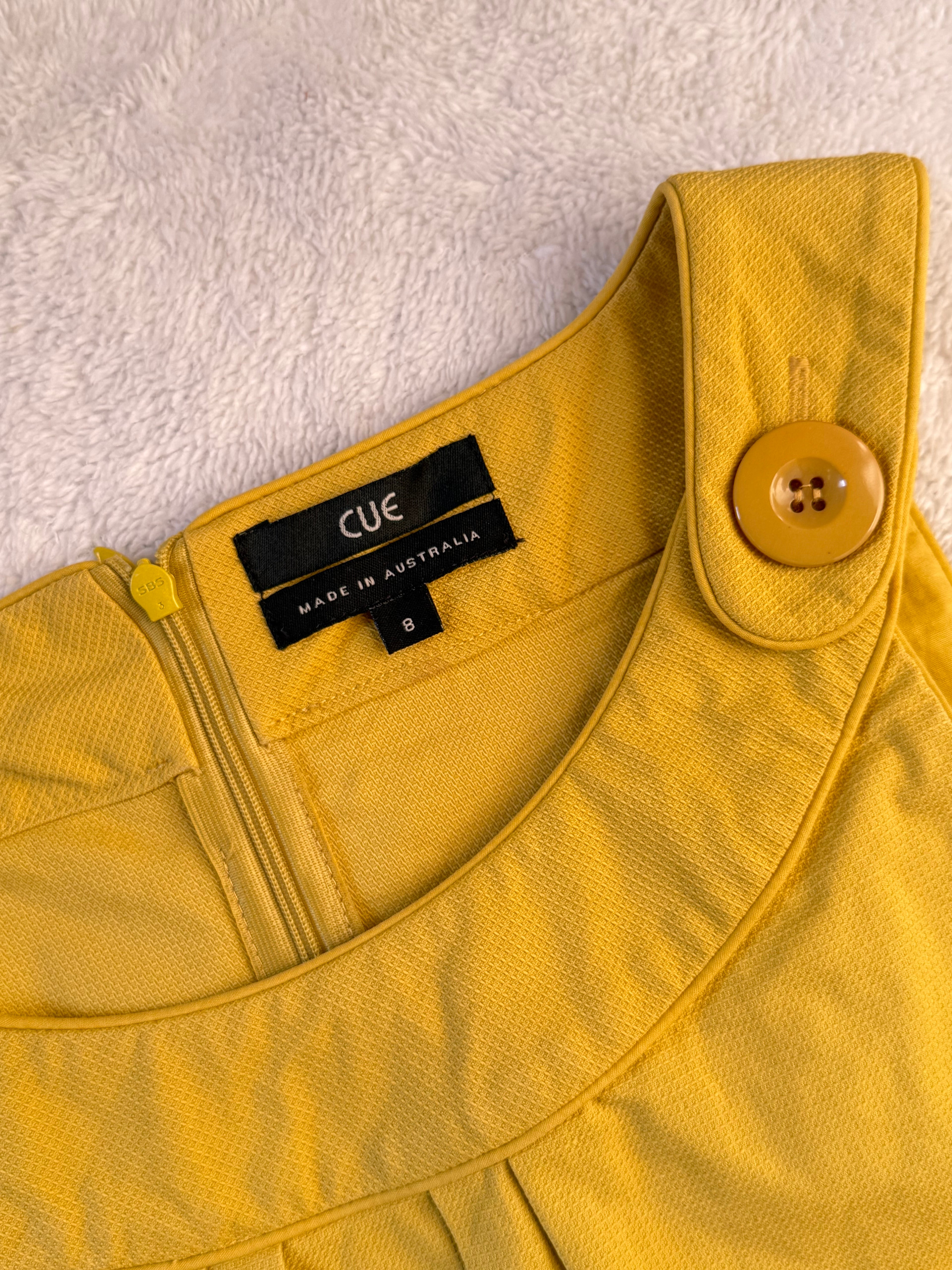 Cue Australia Bright Yellow Pleated Shift Dress | UK 8