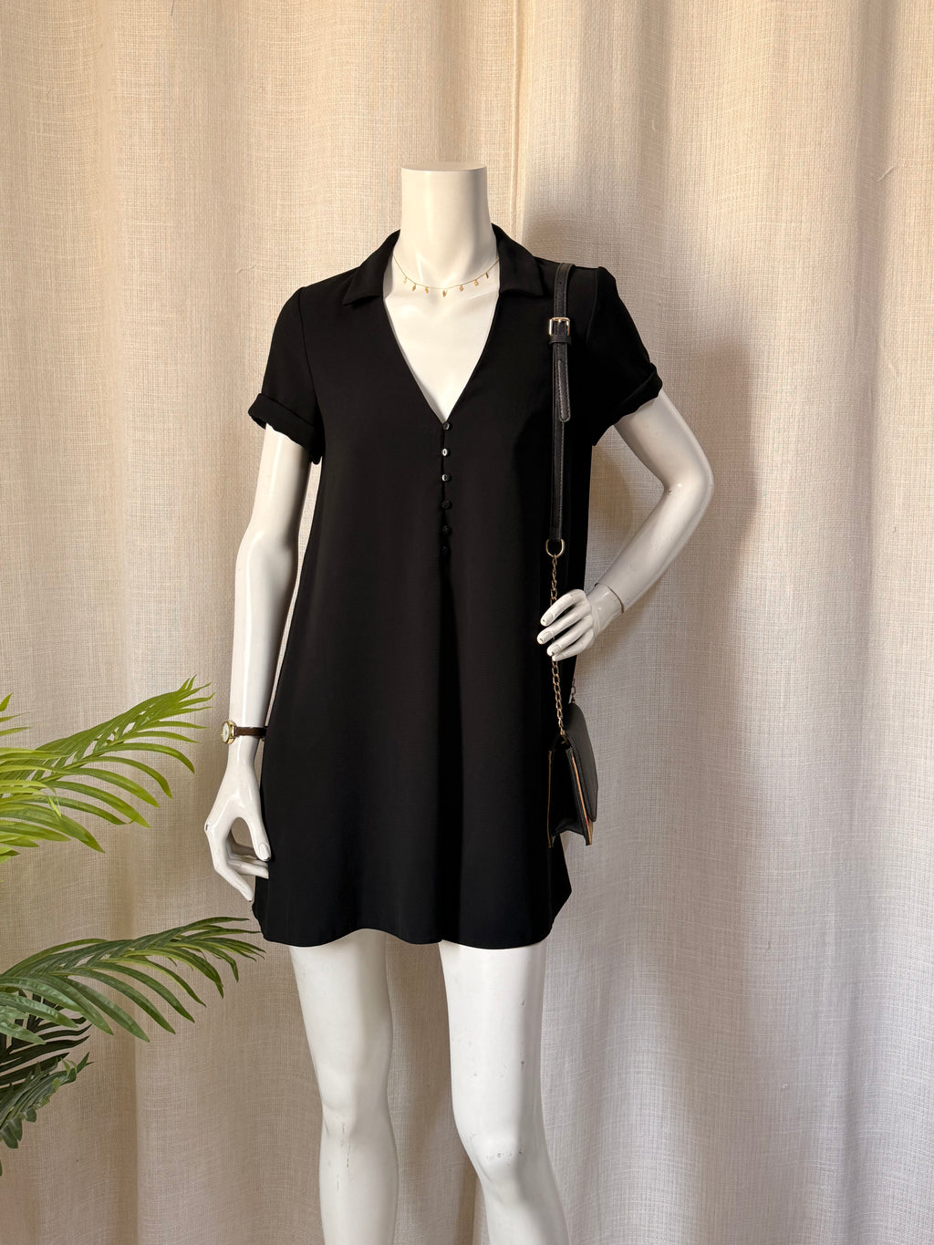ZARA Smart Collared V-Neck Shift Dress - Classic Black (Size XS / Oversized Fit)