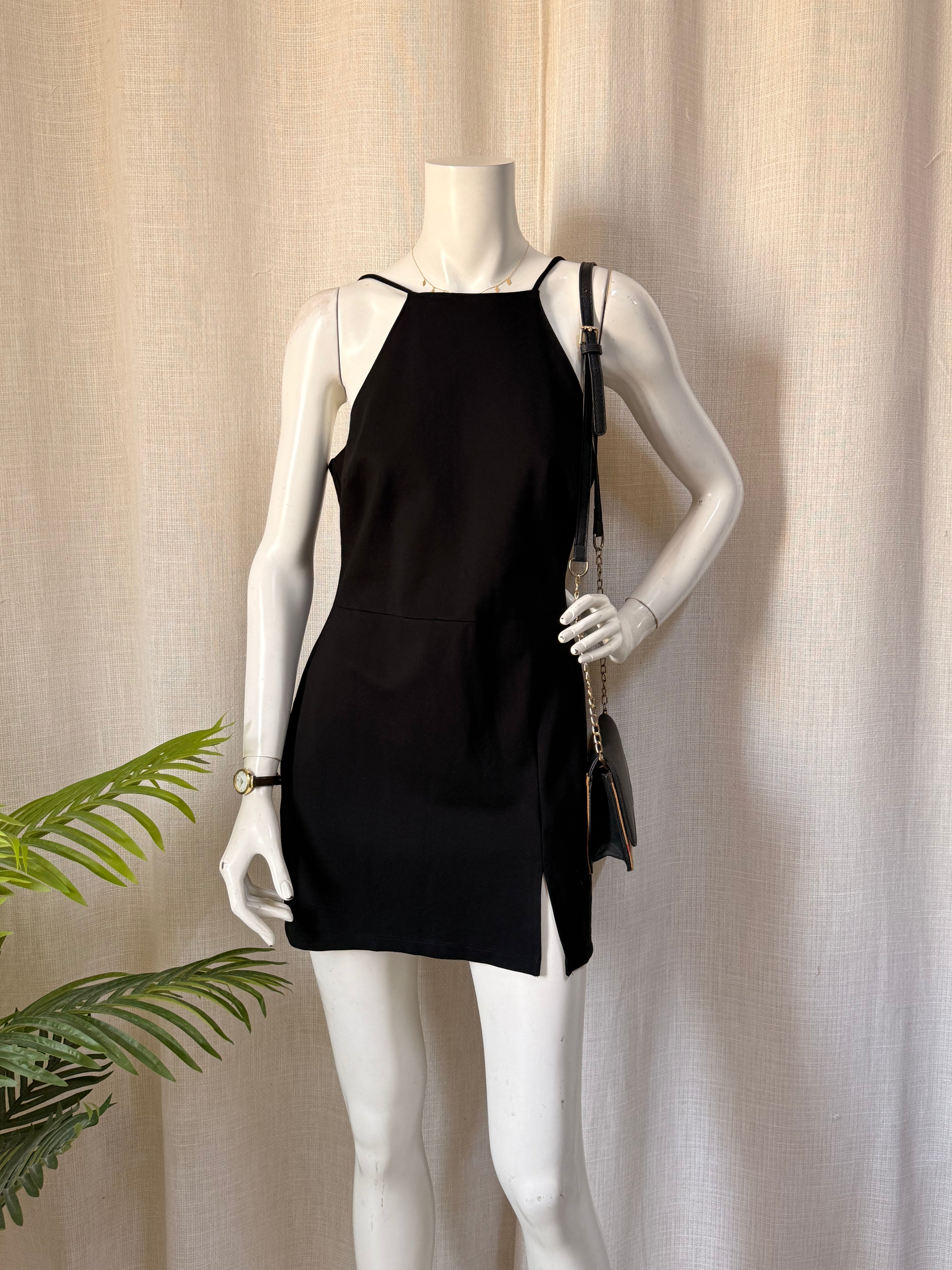 STRADIVARIUS High-Neck Halter Mini Dress with Front Slit - Sleek Black (Size XL / Fits Medium-Large)